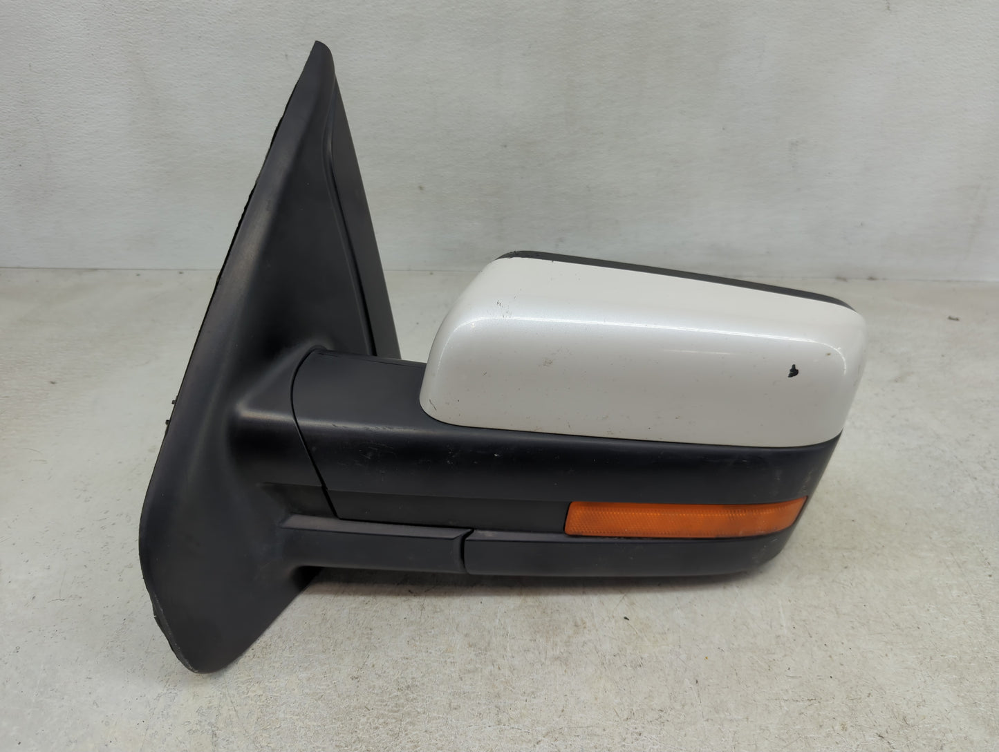 2011-2014 Ford F-150 Driver Side View Mirror - Left Door Mirror OEM Used - Oemusedautoparts1.com
