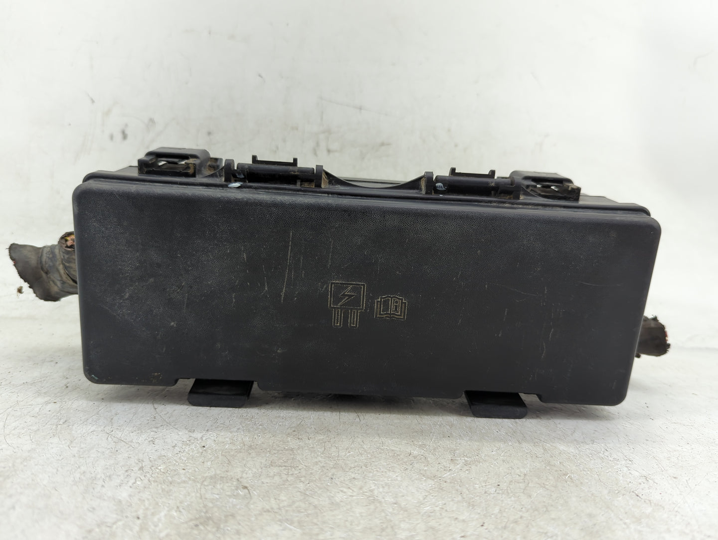 2011-2014 Ford F-150 Fusebox Fuse Box Panel Relay Module P/N:9L1T-14A003-BA Fits Fits 2011 2012 2013 2014 OEM Used Auto Part