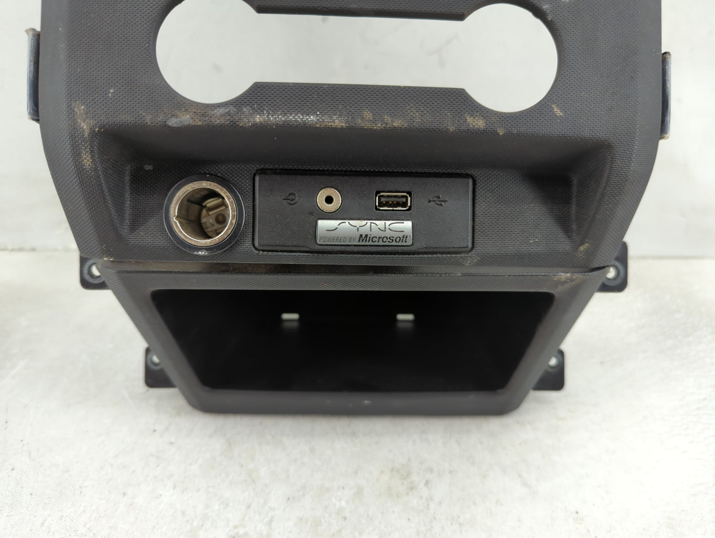 2011 Ford F-150 Radio AM FM Cd Player Receiver Replacement P/N:BL3T-18A802-HD EU-1522A-D Fits OEM Used Auto Parts - Oemuseda