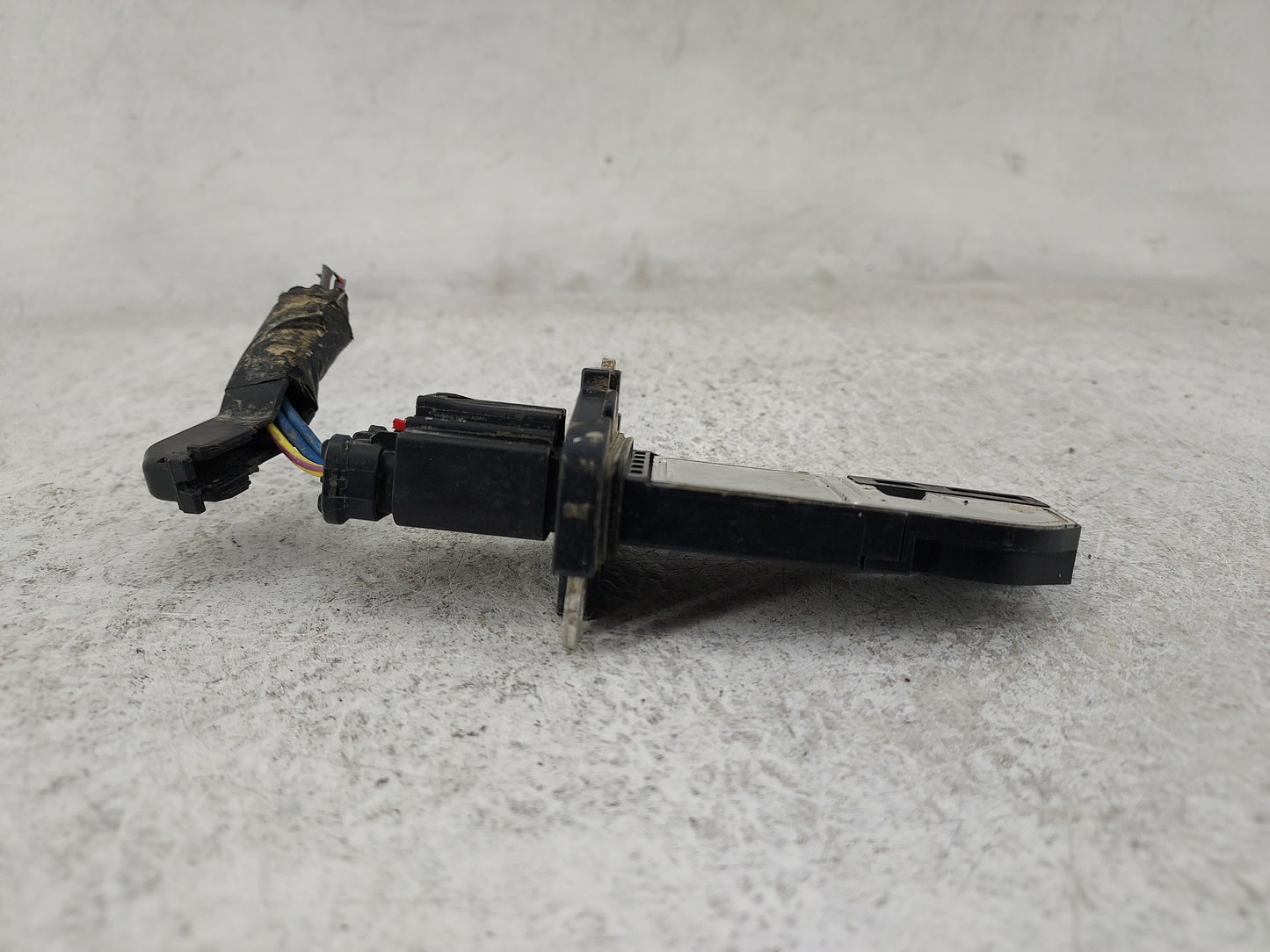 2010-2020 Ford F-150 Mass Air Flow Meter Maf 1487975 - Oemusedautoparts1.com