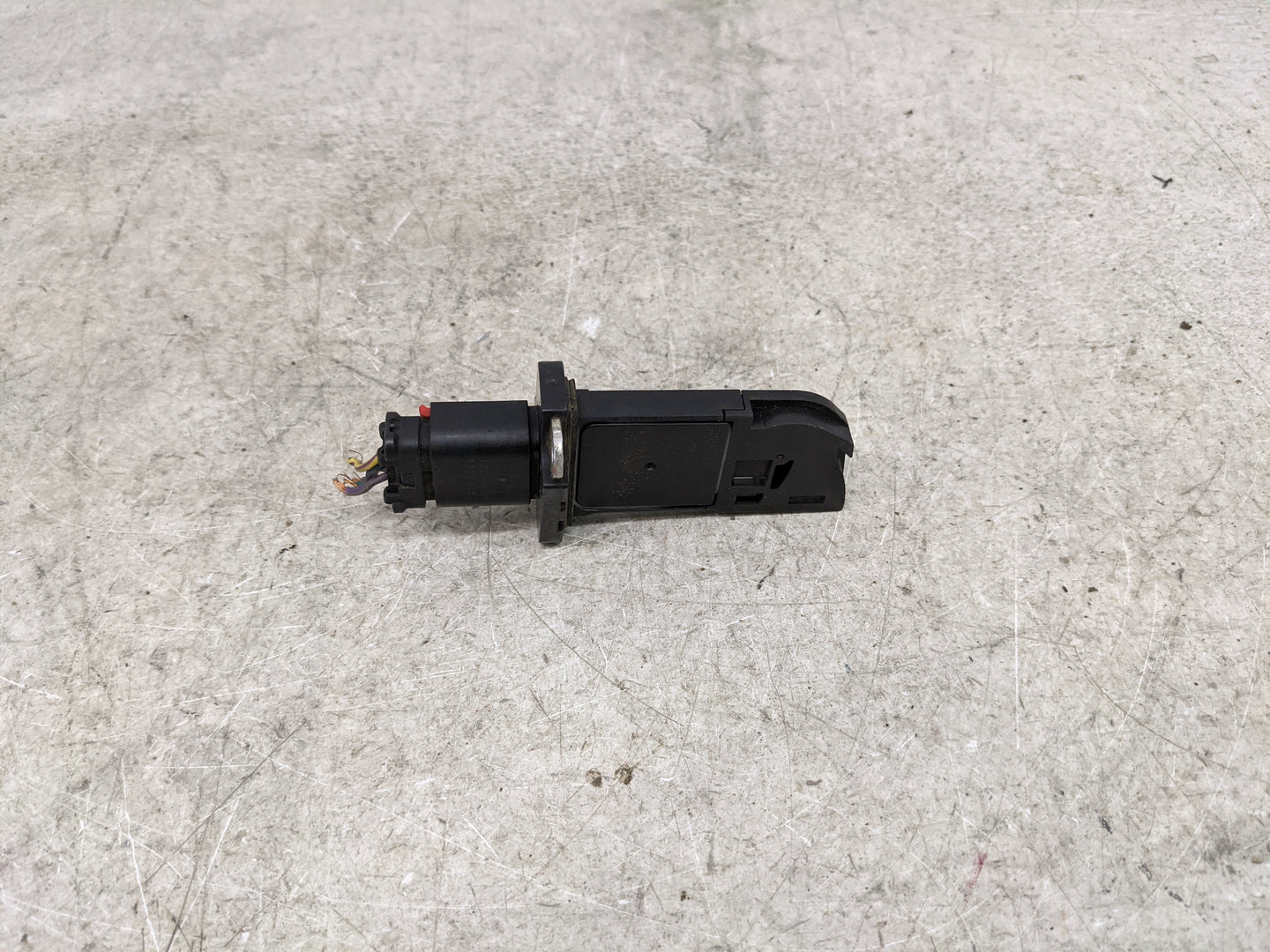 2010-2020 Ford F-150 Mass Air Flow Meter Maf 1489708 - Oemusedautoparts1.com