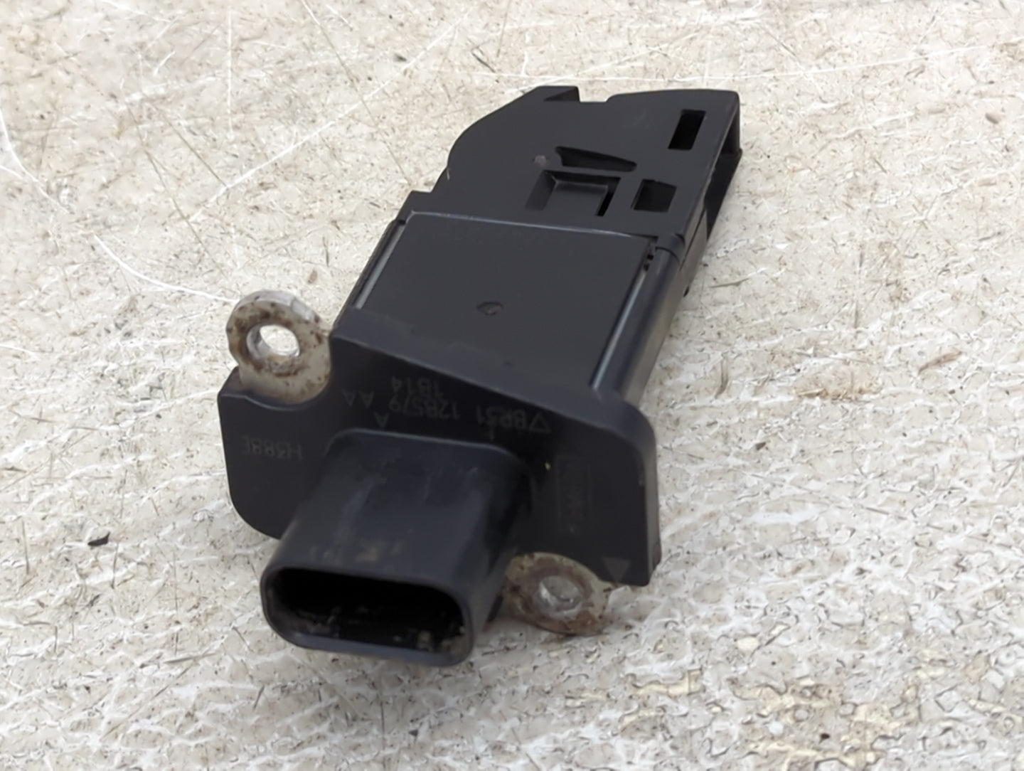 2010-2020 Ford F-150 Mass Air Flow Meter Maf 1489885 - Oemusedautoparts1.com