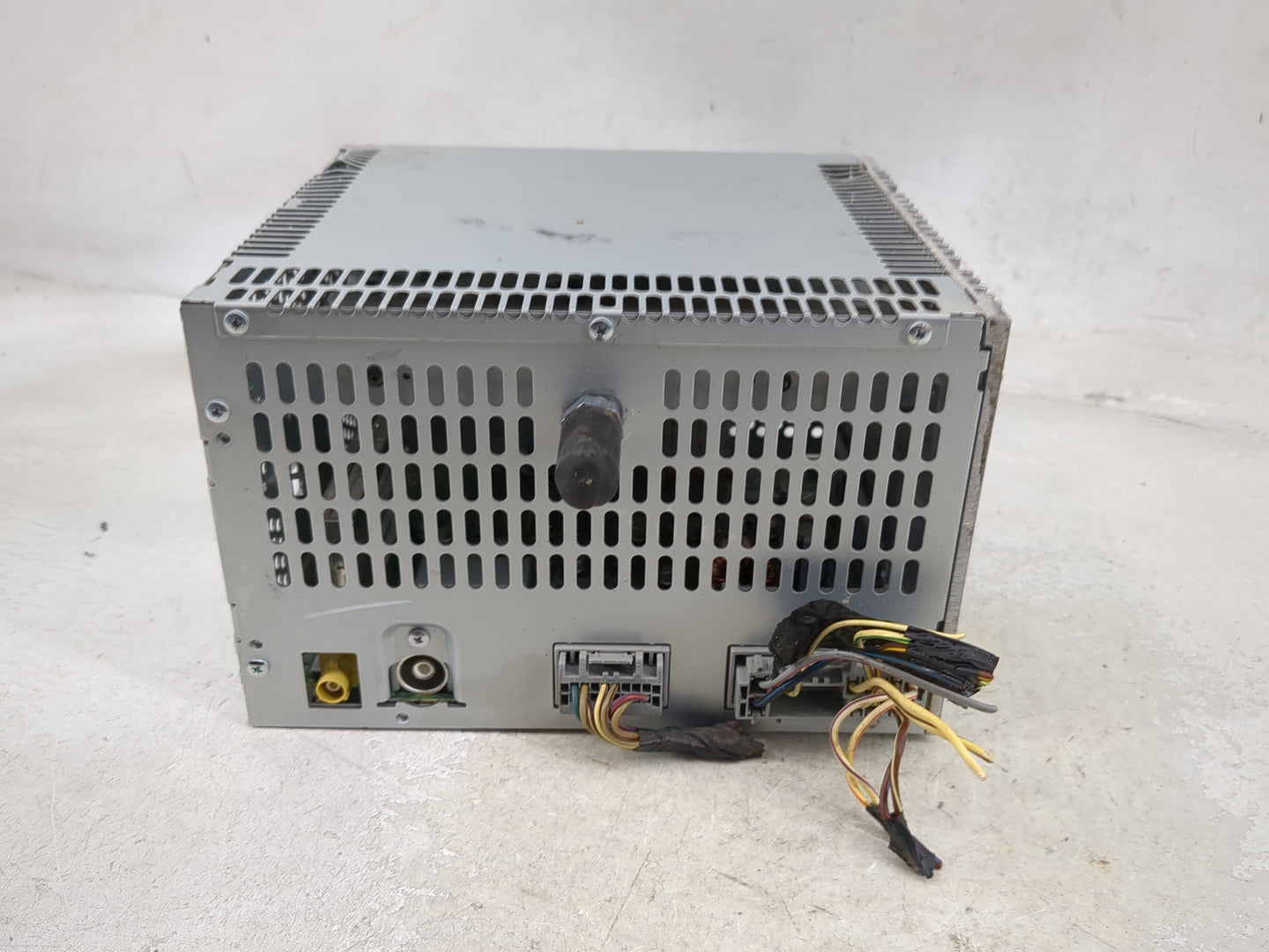 2010-2013 Ford F-150 Radio AM FM Cd Player Receiver Replacement P/N:PU-3324A-B AL3T-18K810-BA Fits Fits 2010 2011 2012 2013 