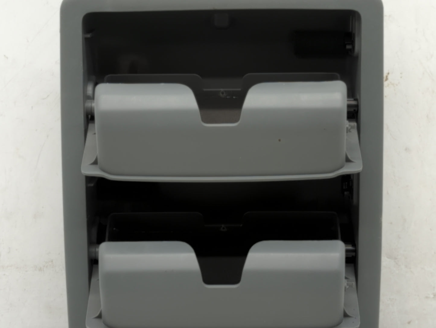 2009-2014 Ford F-150 Center Floor Console P/N:9L34-13D776-C 18638012001 Fits Fits 2009 2010 2011 2012 2013 2014 OEM Used Aut