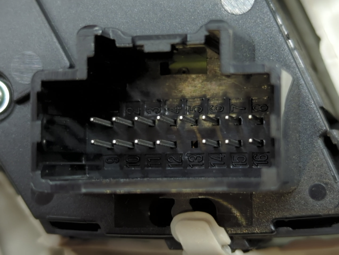 2009-2014 Ford F-150 Center Floor Console P/N:9L34-13D776-B Fits Fits 2009 2010 2011 2012 2013 2014 OEM Used Auto Parts - Oe