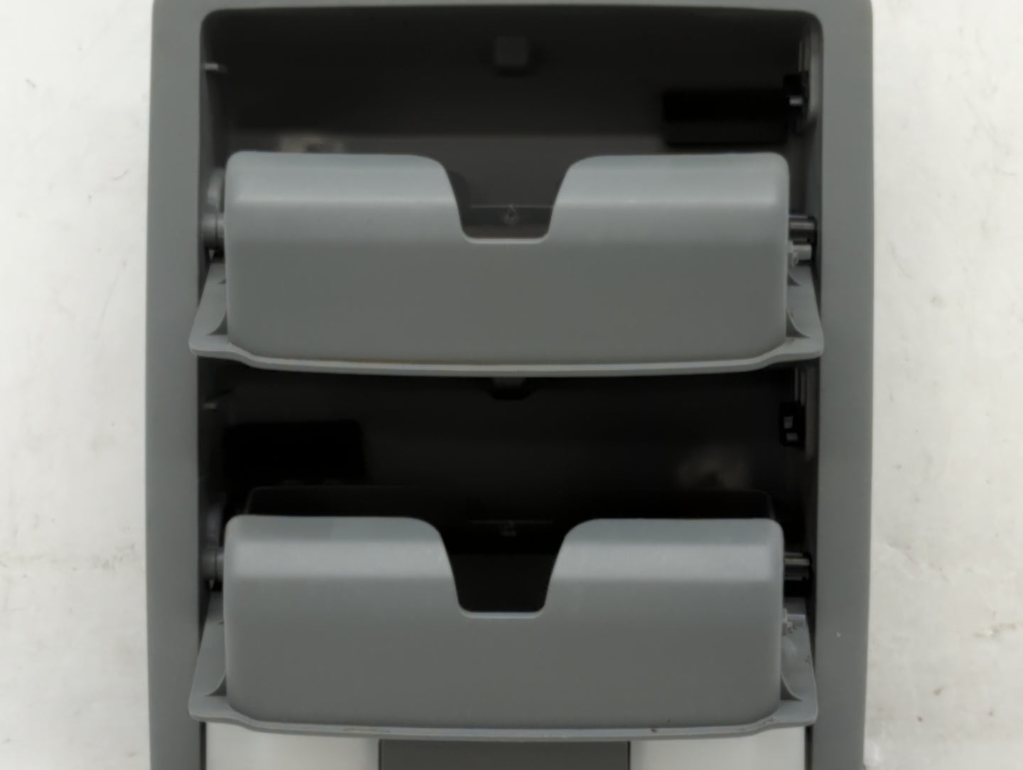 2009-2014 Ford F-150 Center Floor Console P/N:9L34-13D776-C Fits Fits 2009 2010 2011 2012 2013 2014 OEM Used Auto Parts - Oe
