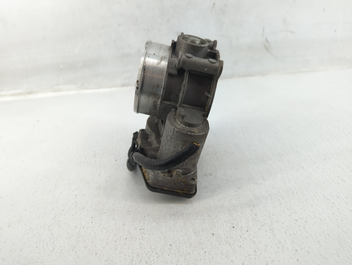 2011-2016 Ford F-150 Throttle Body P/N:11178 4001692 Fits Fits 2011 2012 2013 2014 2015 2016 2017 2018 2019 OEM Used Auto Pa