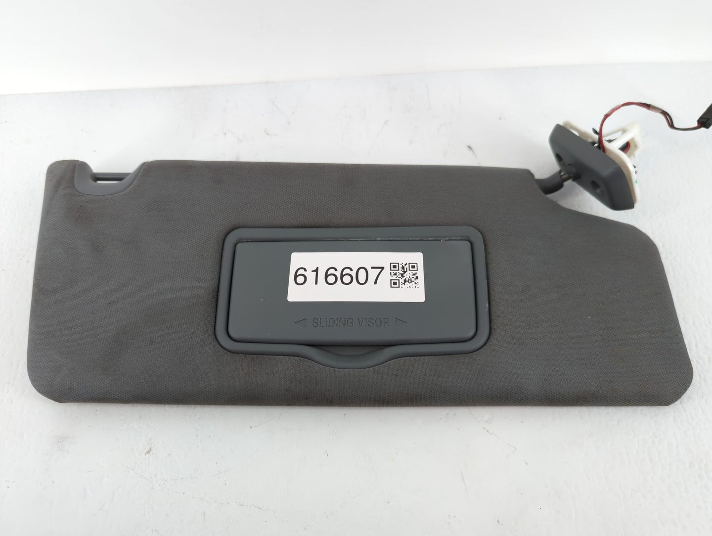 2010-2014 Ford F-150 Sun Visor Shade Replacement Passenger Right Mirror Fits Fits 2010 2011 2012 2013 2014 OEM Used Auto Par