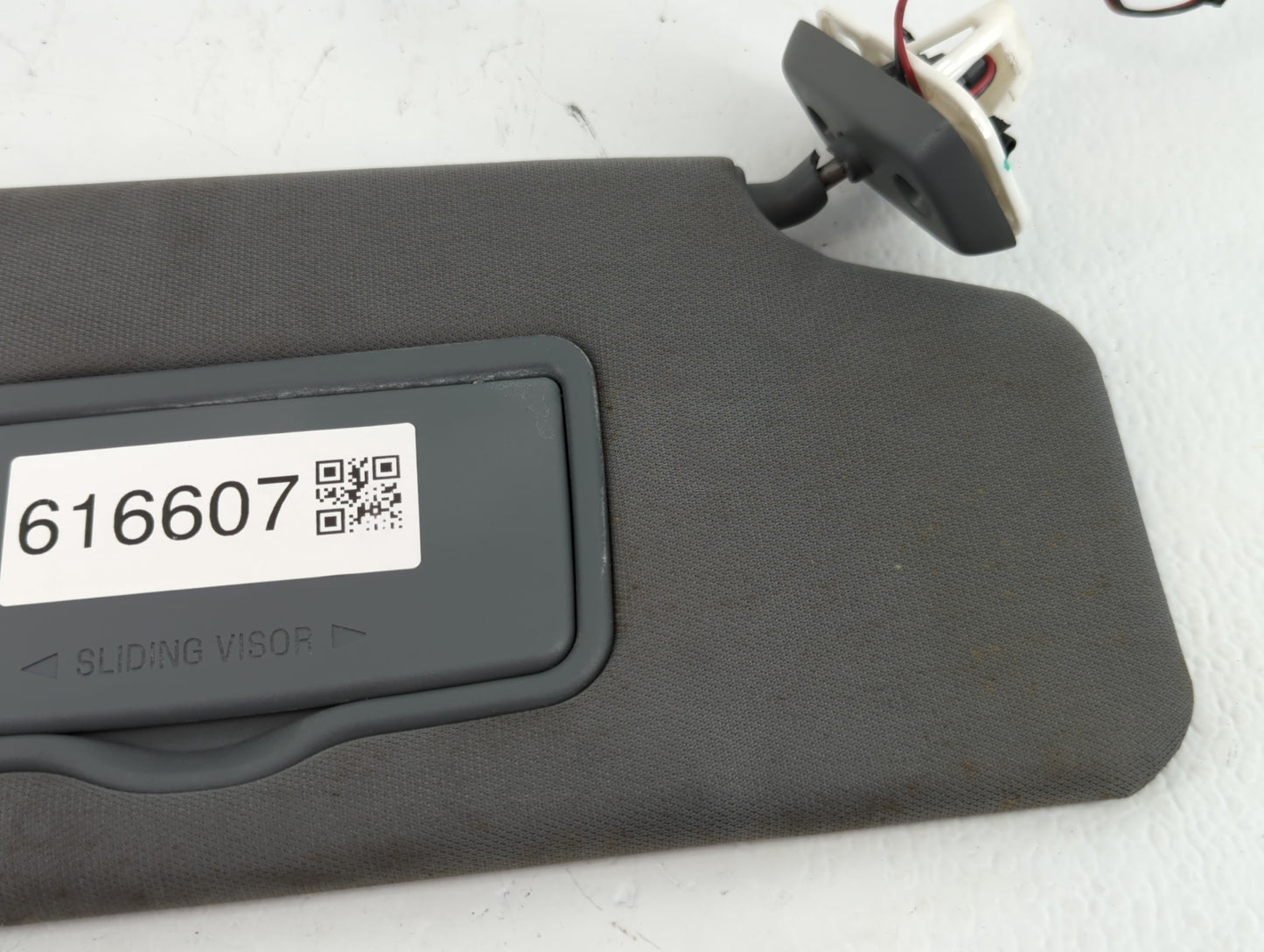 2010-2014 Ford F-150 Sun Visor Shade Replacement Passenger Right Mirror Fits Fits 2010 2011 2012 2013 2014 OEM Used Auto Par