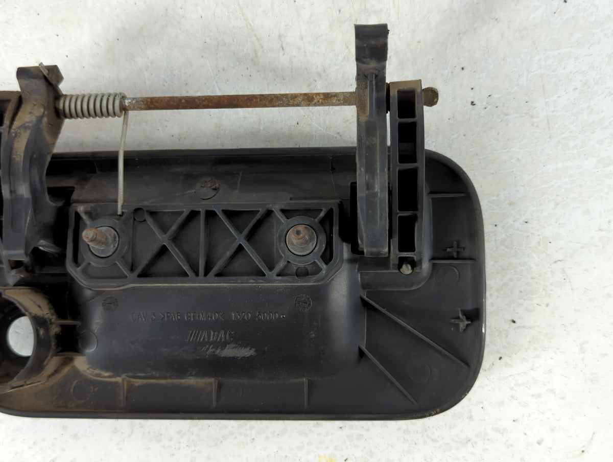 Ford F-150 Driver Front Left Door Handle Exterior Assembly Black 680422 - Oemusedautoparts1.com