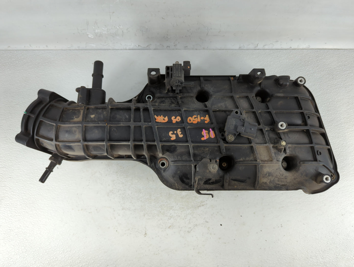 2011-2012 Ford F-150 Air Intake Manifold P/N:BL3E-9K378-BA Fits Fits 2011 2012 OEM Used Auto Parts - Oemusedautoparts1.com