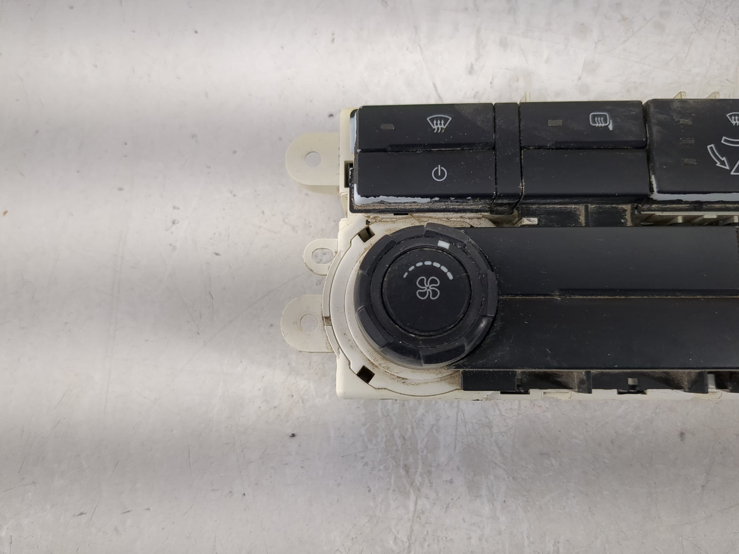 2011-2016 Ford F-250 Climate Control Module Temperature AC/Heater Replacement P/N:EWTCA-18C612 Fits OEM Used Auto Parts - Oe