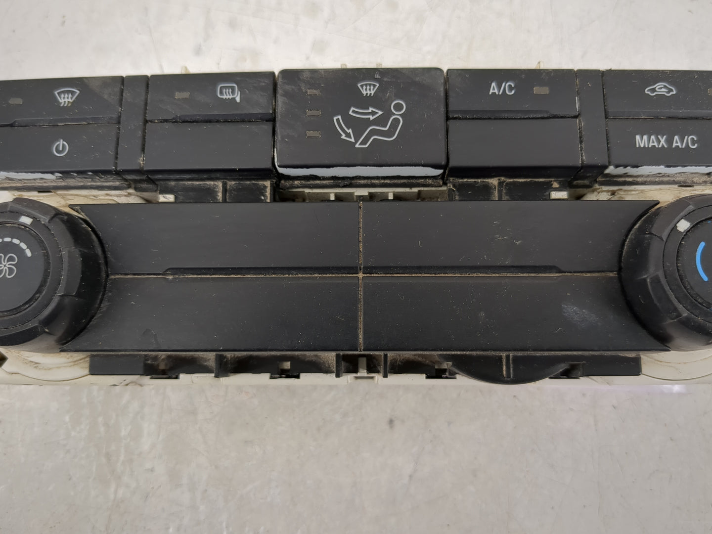 2011-2016 Ford F-250 Climate Control Module Temperature AC/Heater Replacement P/N:EWTCA-18C612 Fits OEM Used Auto Parts - Oe
