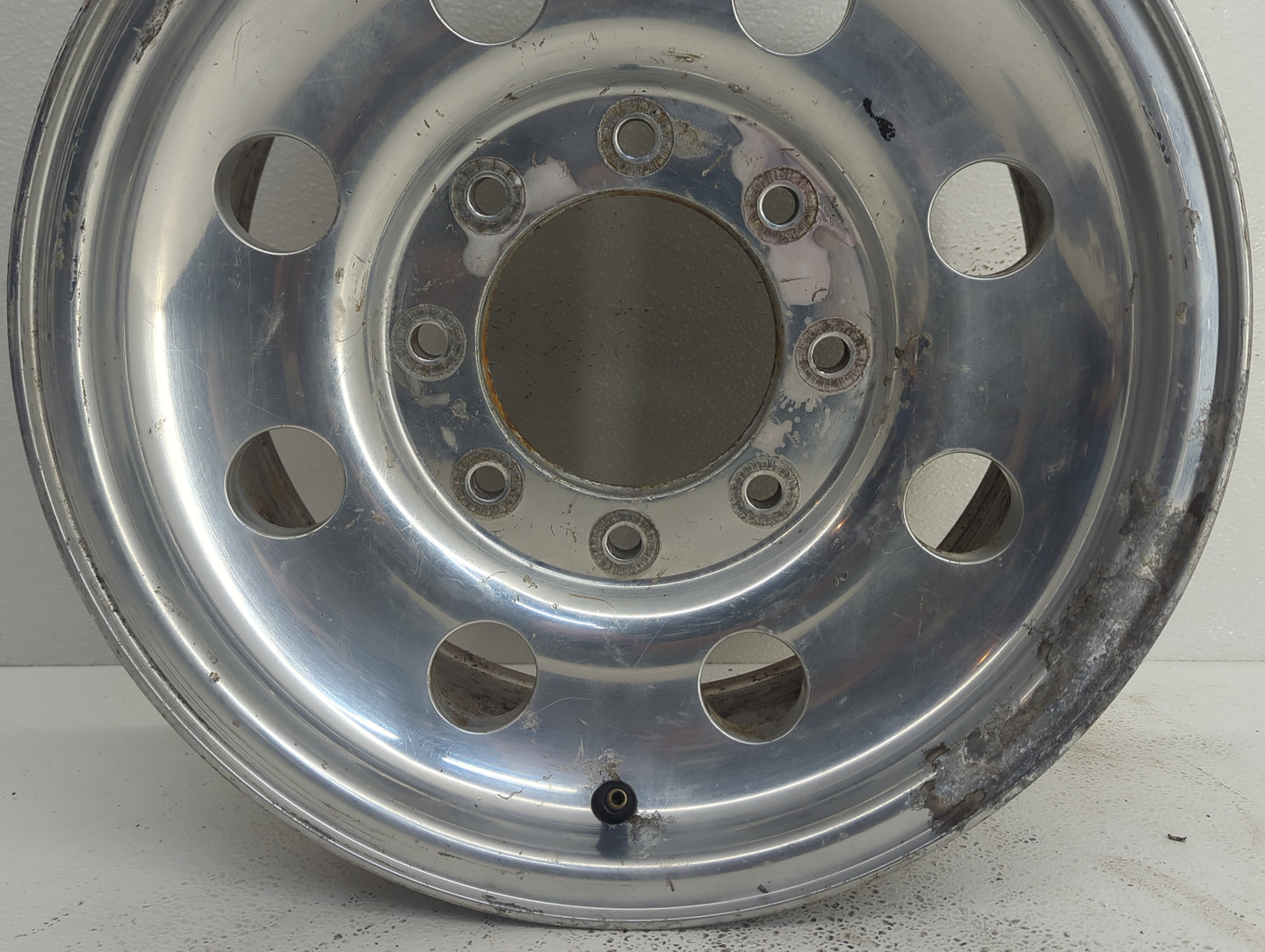 Ford F-250 Oem Wheel Rim 915946 - Oemusedautoparts1.com