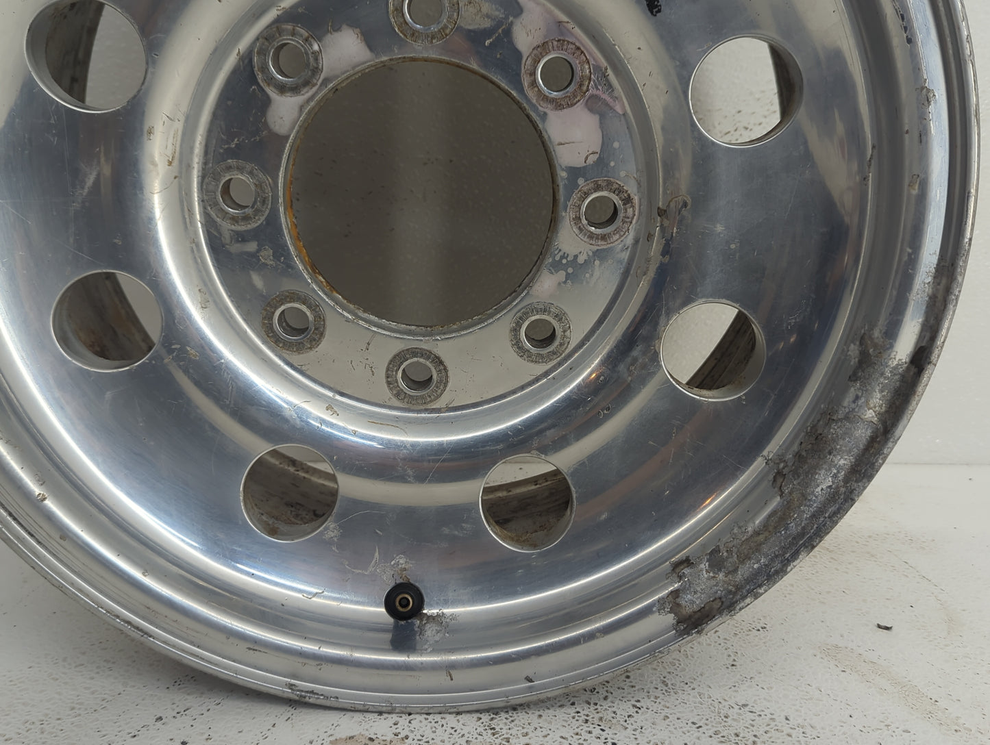 Ford F-250 Oem Wheel Rim 915946 - Oemusedautoparts1.com