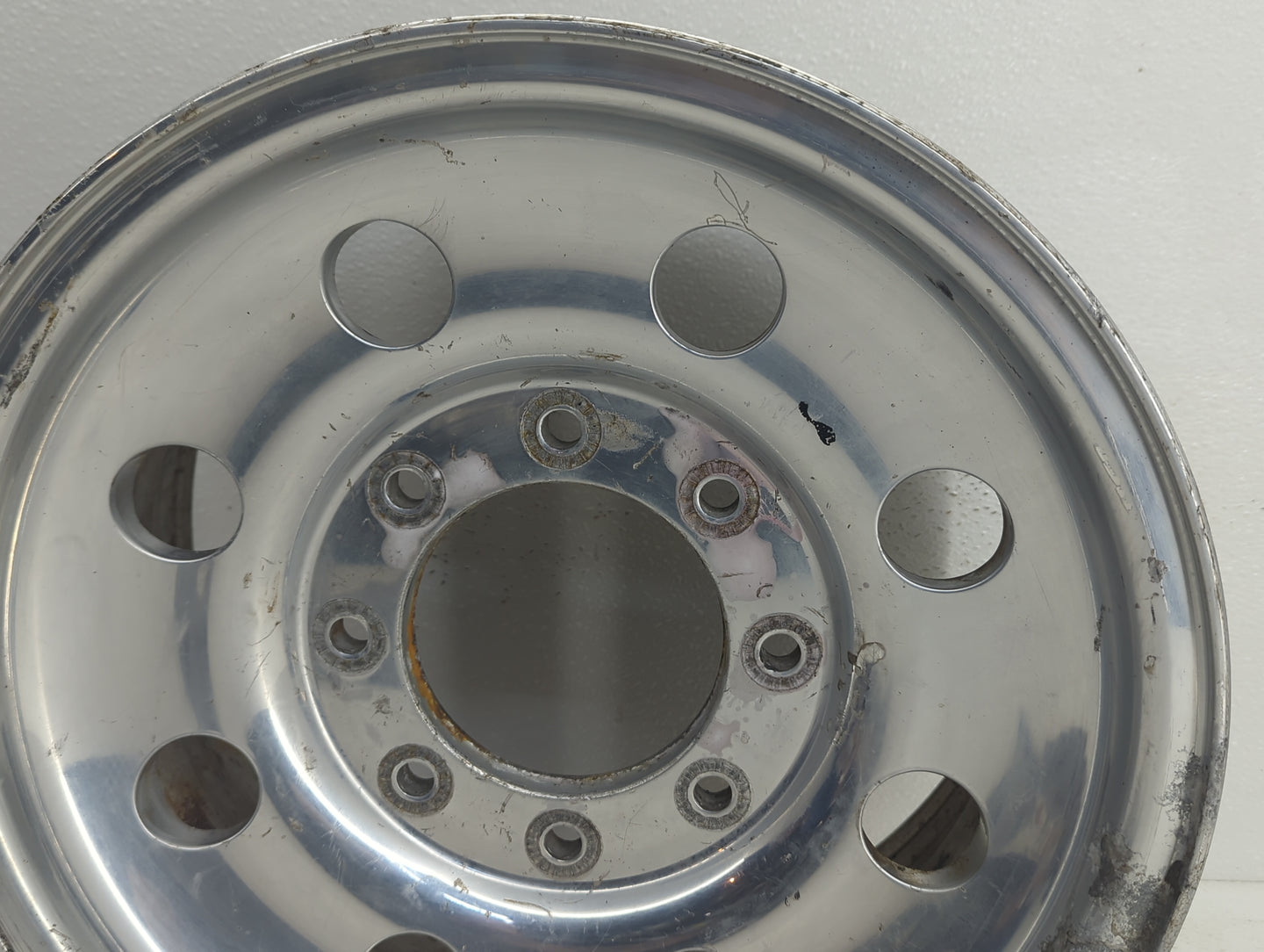 Ford F-250 Oem Wheel Rim 915946 - Oemusedautoparts1.com