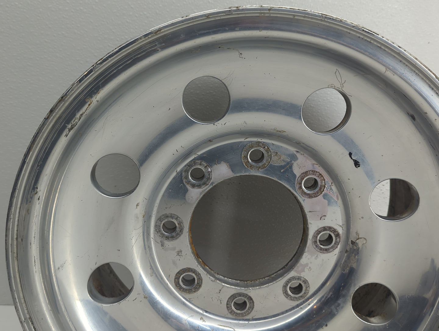 Ford F-250 Oem Wheel Rim 915946 - Oemusedautoparts1.com