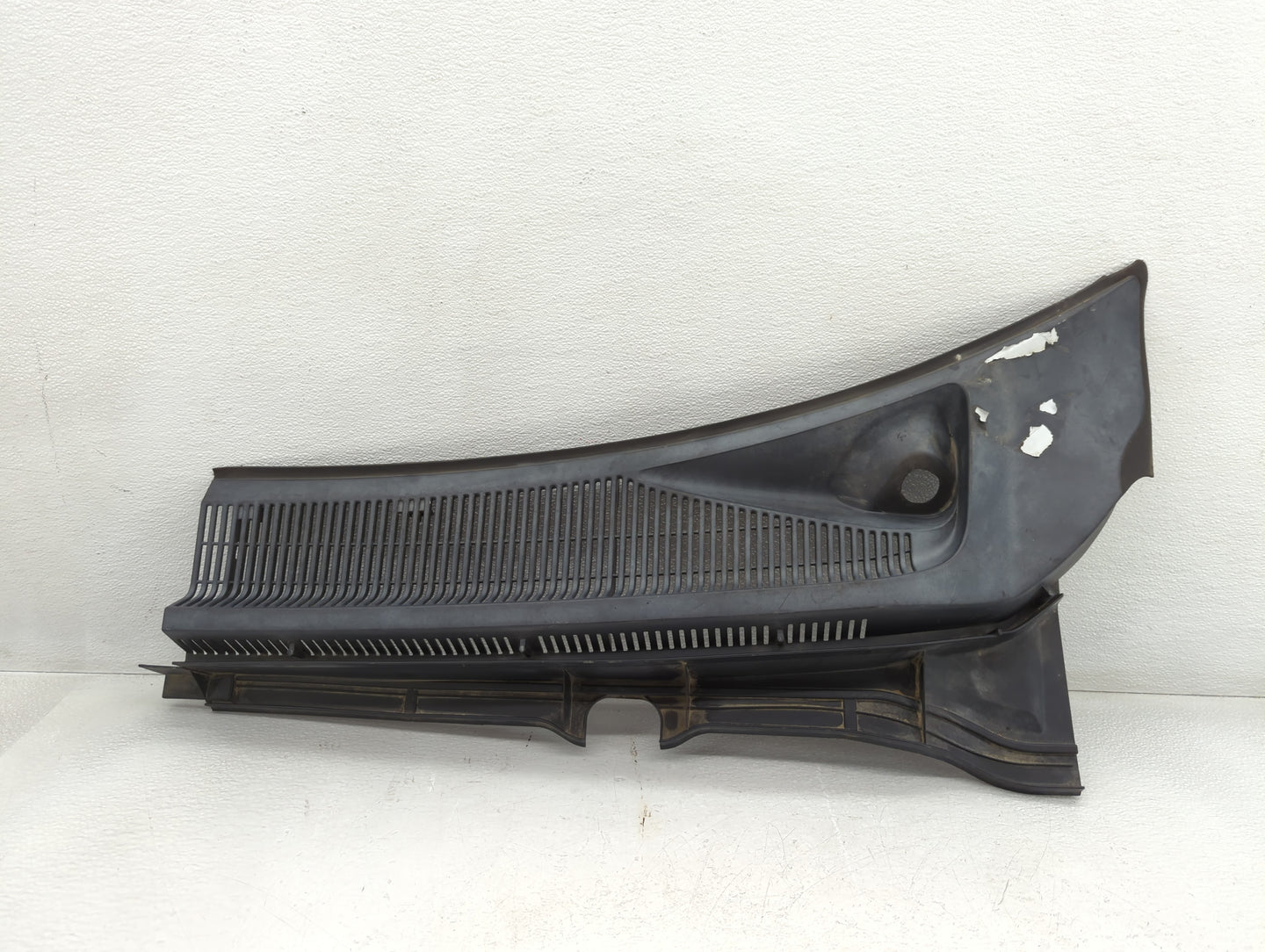 2011-2016 Ford F-350 Super Duty Front Grille Bumper Not Included - Oemusedautoparts1.com