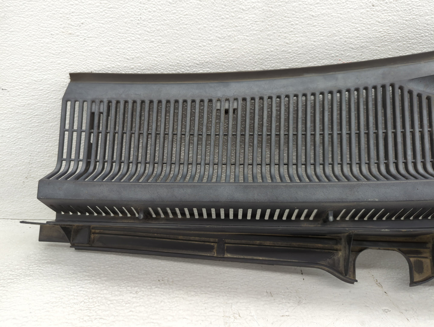 2011-2016 Ford F-350 Super Duty Front Grille Bumper Not Included - Oemusedautoparts1.com