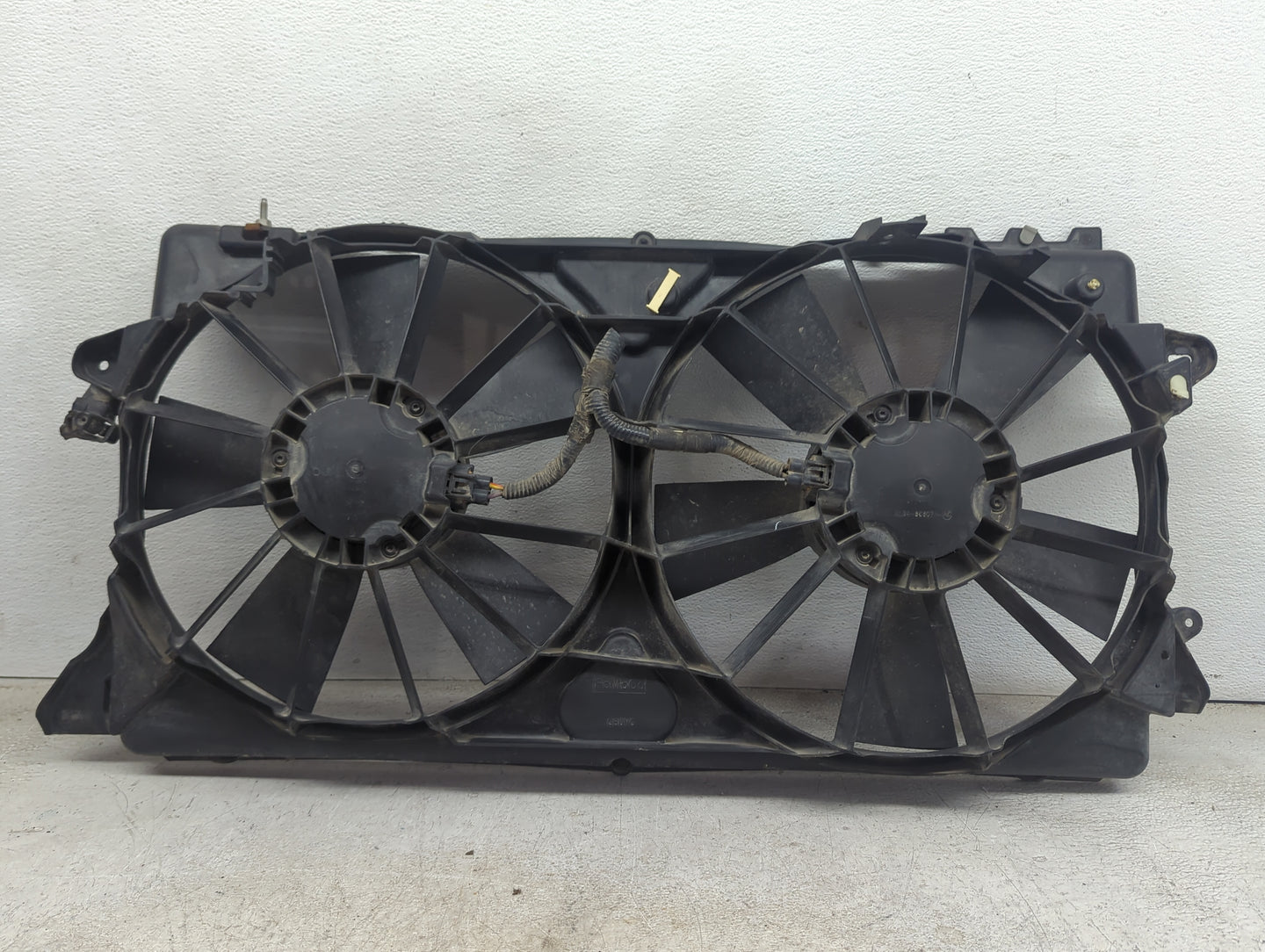 2011 Ford F150 Electric Radiator Cooling Fan Motor Assembly P/N:AL34-8C607-AC Fits Fits 2010 2012 2013 2014 2017 OEM Used Au
