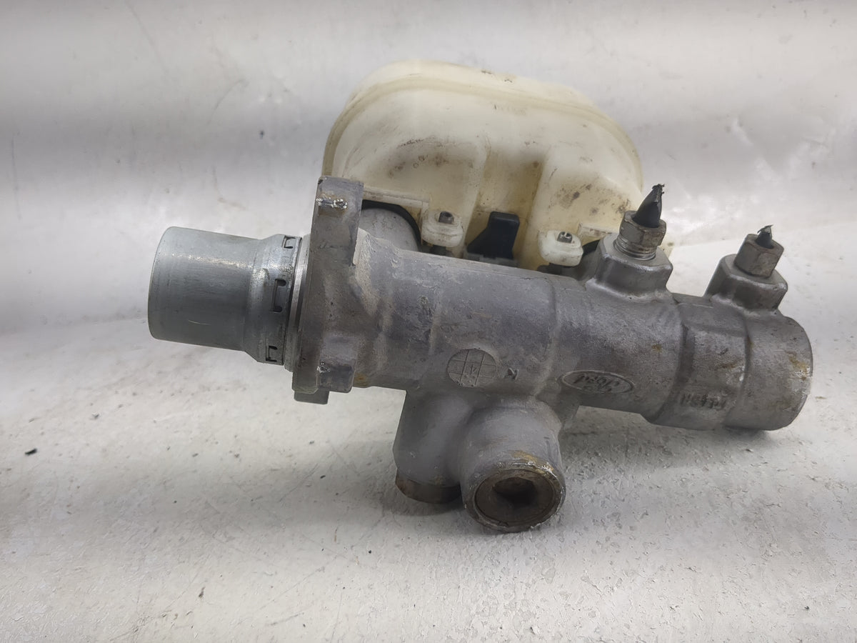 Ford F150 Brake Master Cylinder 1498404 - Oemusedautoparts1.com
