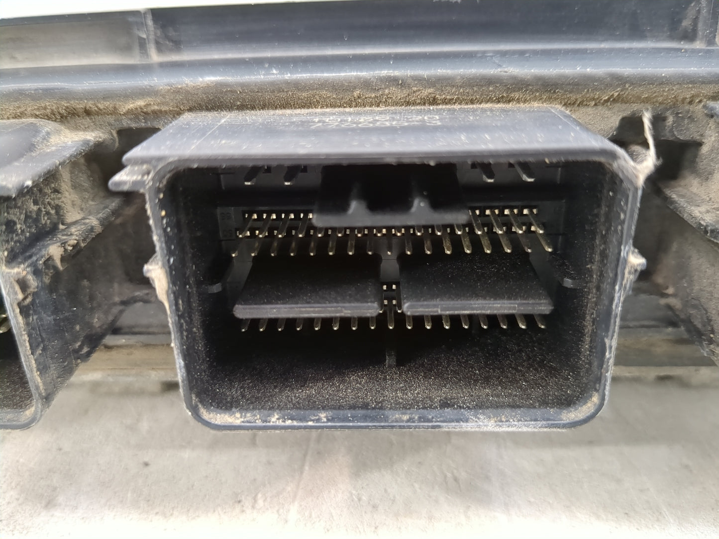 2011 Ford F250sd PCM Engine Control Computer ECU ECM PCU OEM Fits OEM Used Auto Parts - Oemusedautoparts1.com