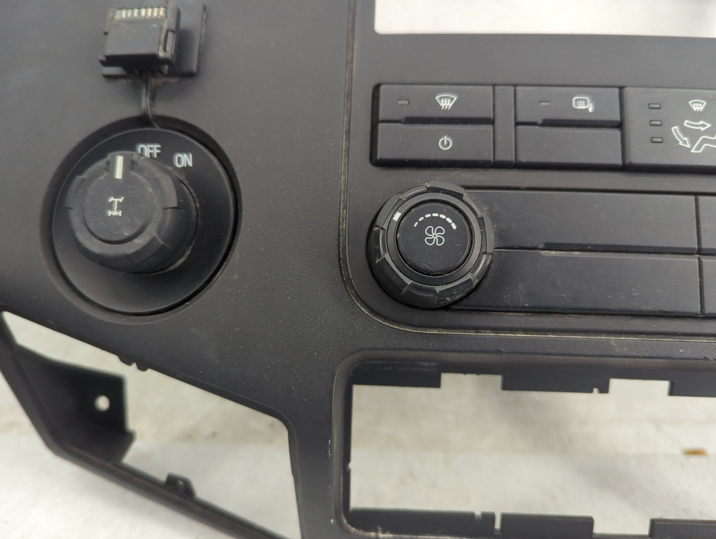 2011 Ford F250sd Climate Control Module Temperature AC/Heater Replacement Fits Fits 2012 2013 2014 2015 2016 OEM Used Auto P