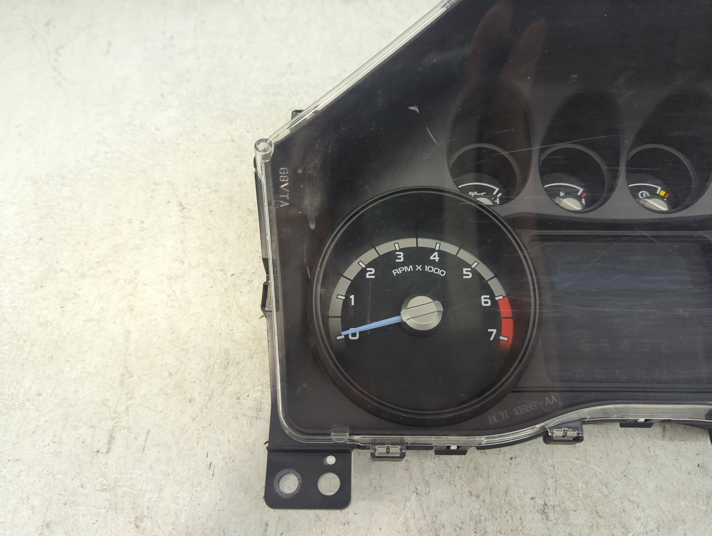 2011 Ford F250sd Instrument Cluster Speedometer Gauges P/N:BC3T-10849-AJ MX15-17550-0823 Miles:131K Fits OEM Used Auto Parts