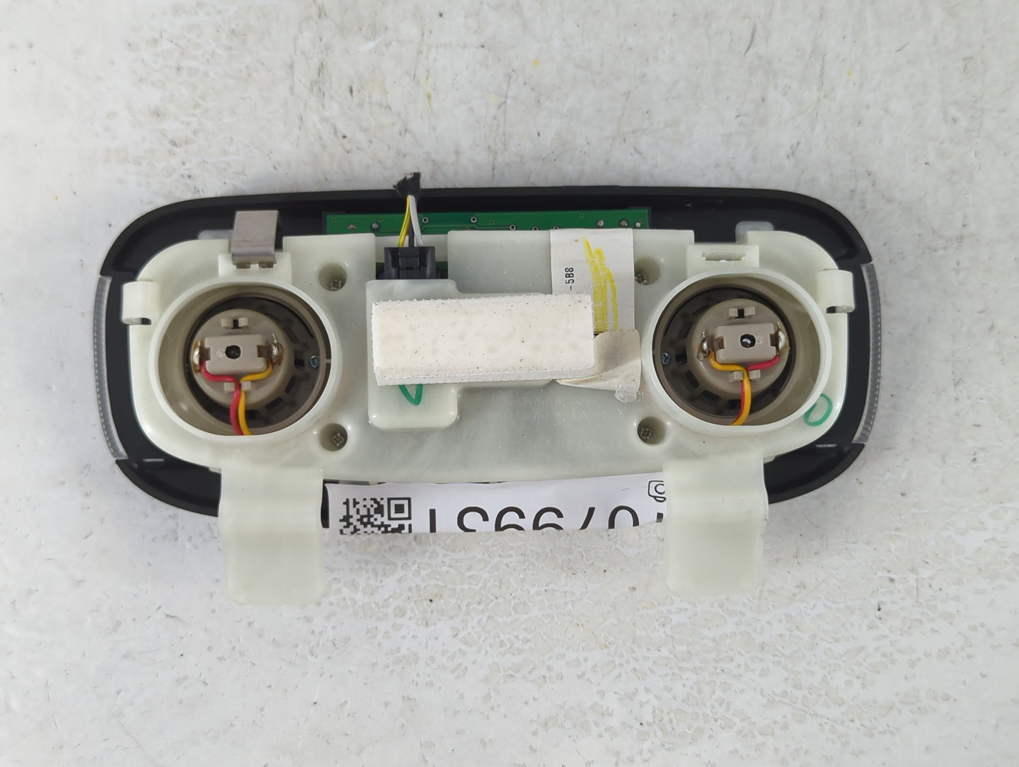 2011 Ford Fiesta Overhead Dome Map Lights - Oemusedautoparts1.com