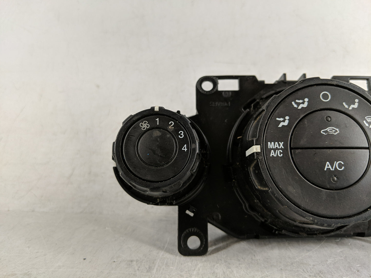 2011-2013 Ford Fiesta Climate Control Module Temperature AC/Heater Replacement P/N:AE83 19980 AE Fits Fits 2011 2012 2013 OE