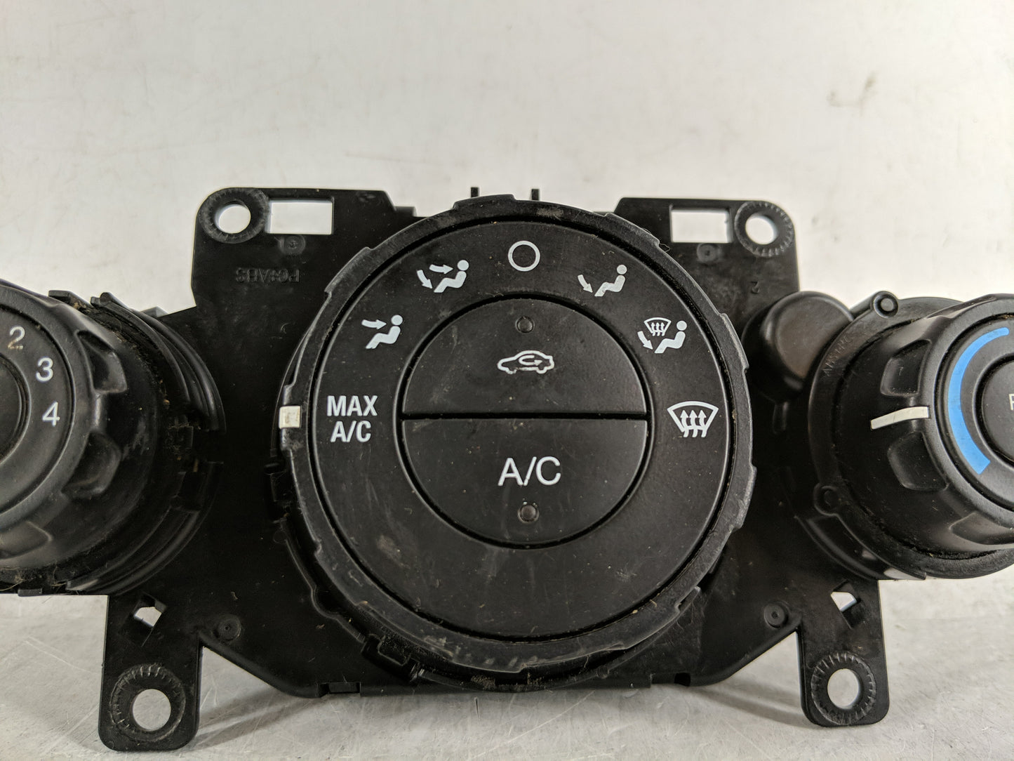 2011-2013 Ford Fiesta Climate Control Module Temperature AC/Heater Replacement P/N:AE83 19980 AE Fits Fits 2011 2012 2013 OE
