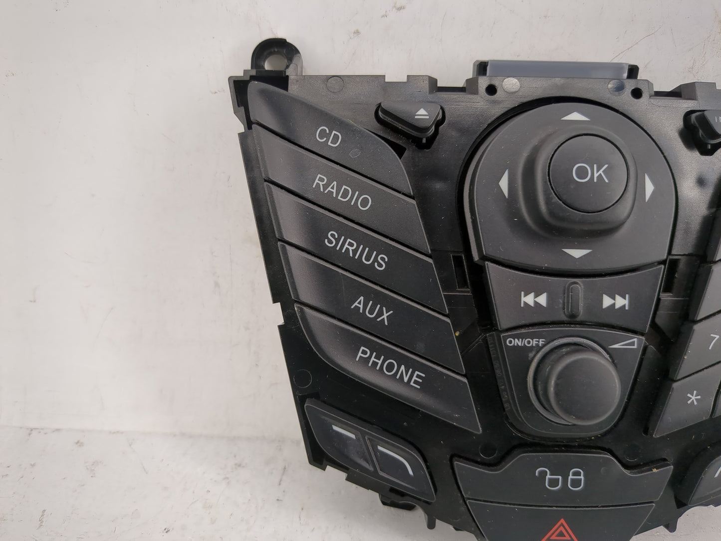 2011-2013 Ford Fiesta Radio Control Panel 1224264 - Oemusedautoparts1.com