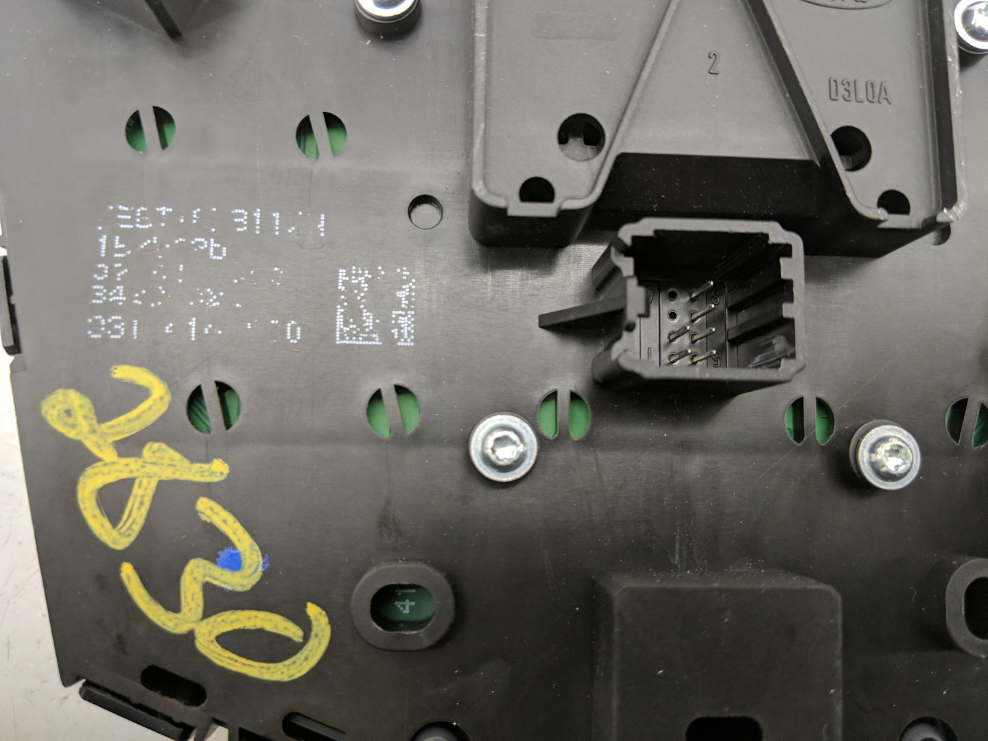 2011-2013 Ford Fiesta Radio Control Panel - Oemusedautoparts1.com