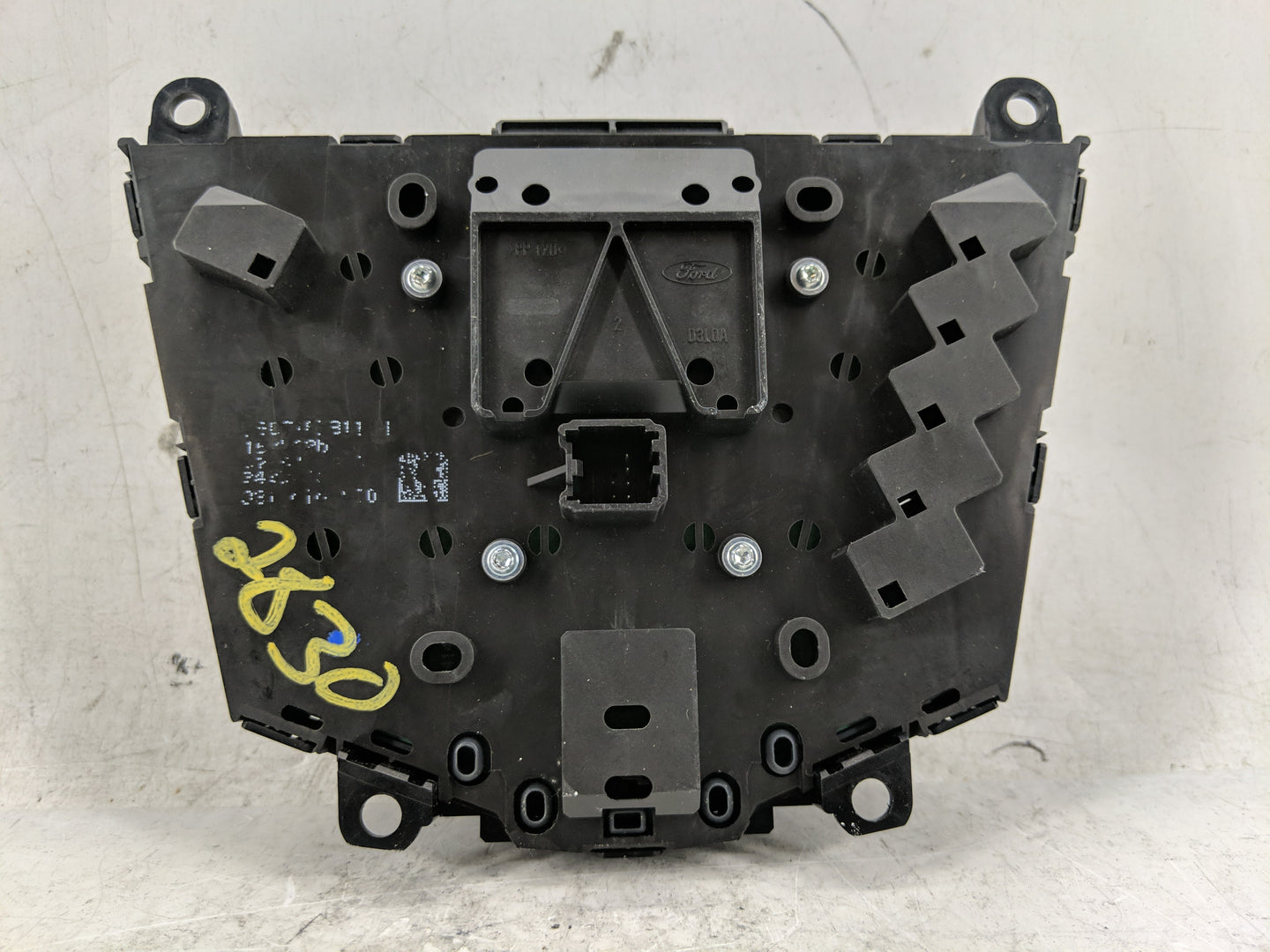 2011-2013 Ford Fiesta Radio Control Panel - Oemusedautoparts1.com