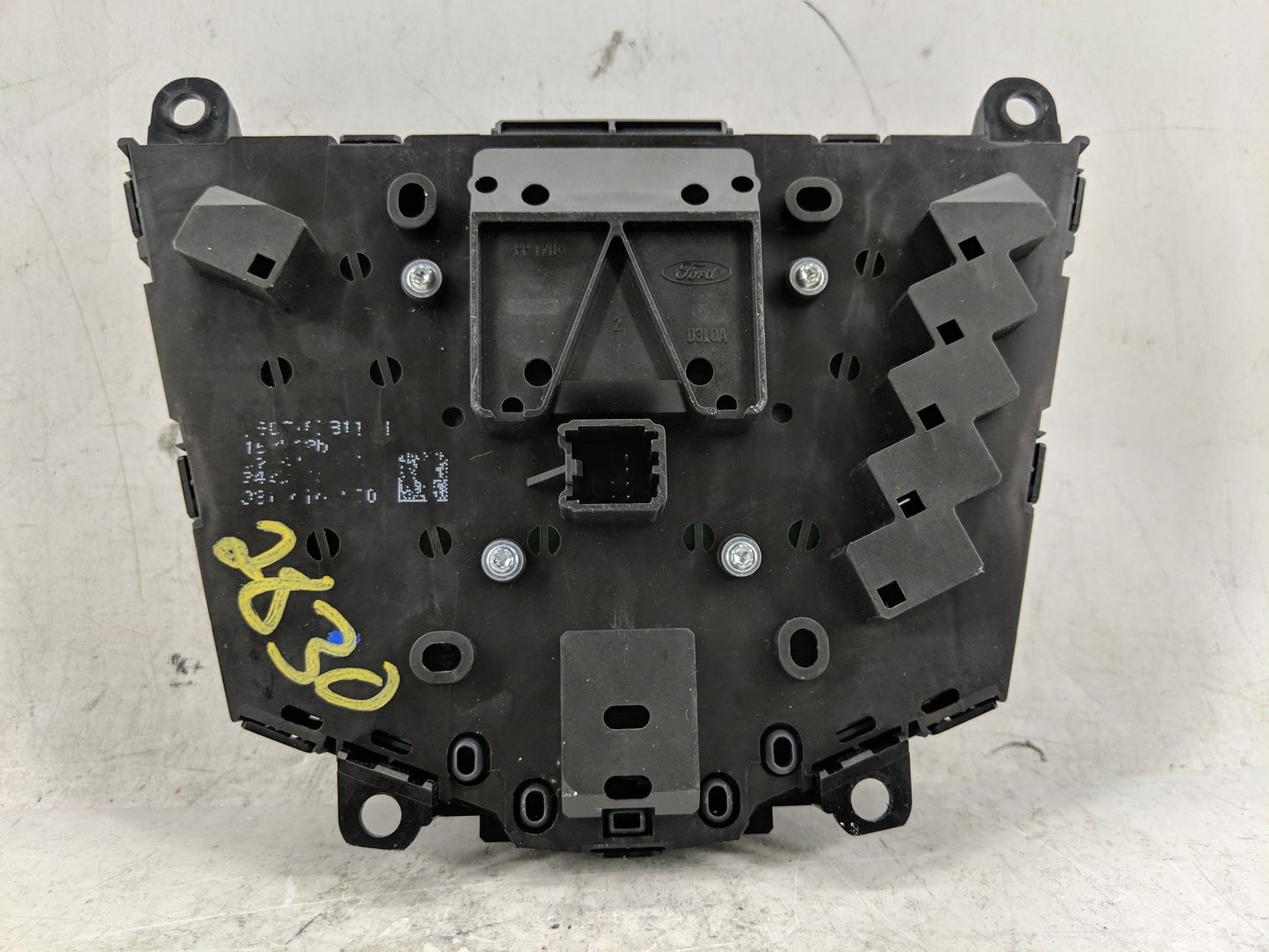 2011-2013 Ford Fiesta Radio Control Panel - Oemusedautoparts1.com