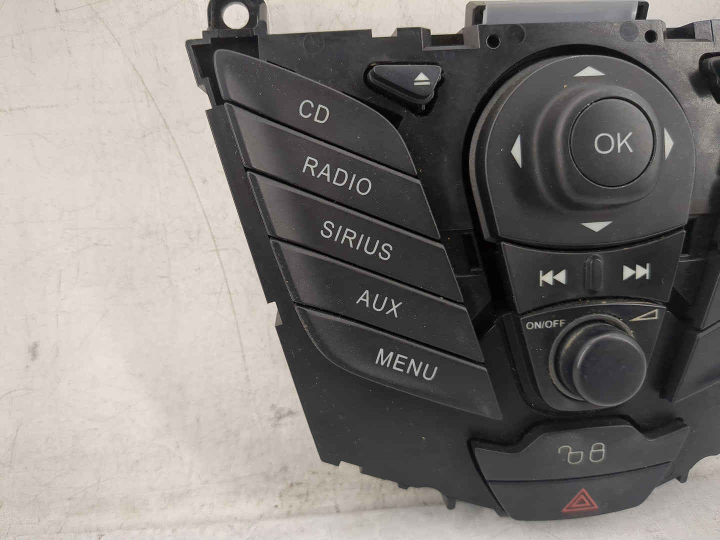 2011-2013 Ford Fiesta Radio AM FM Cd Player Receiver Replacement P/N:AE83-5404302-A Fits Fits 2011 2012 2013 OEM Used Auto P