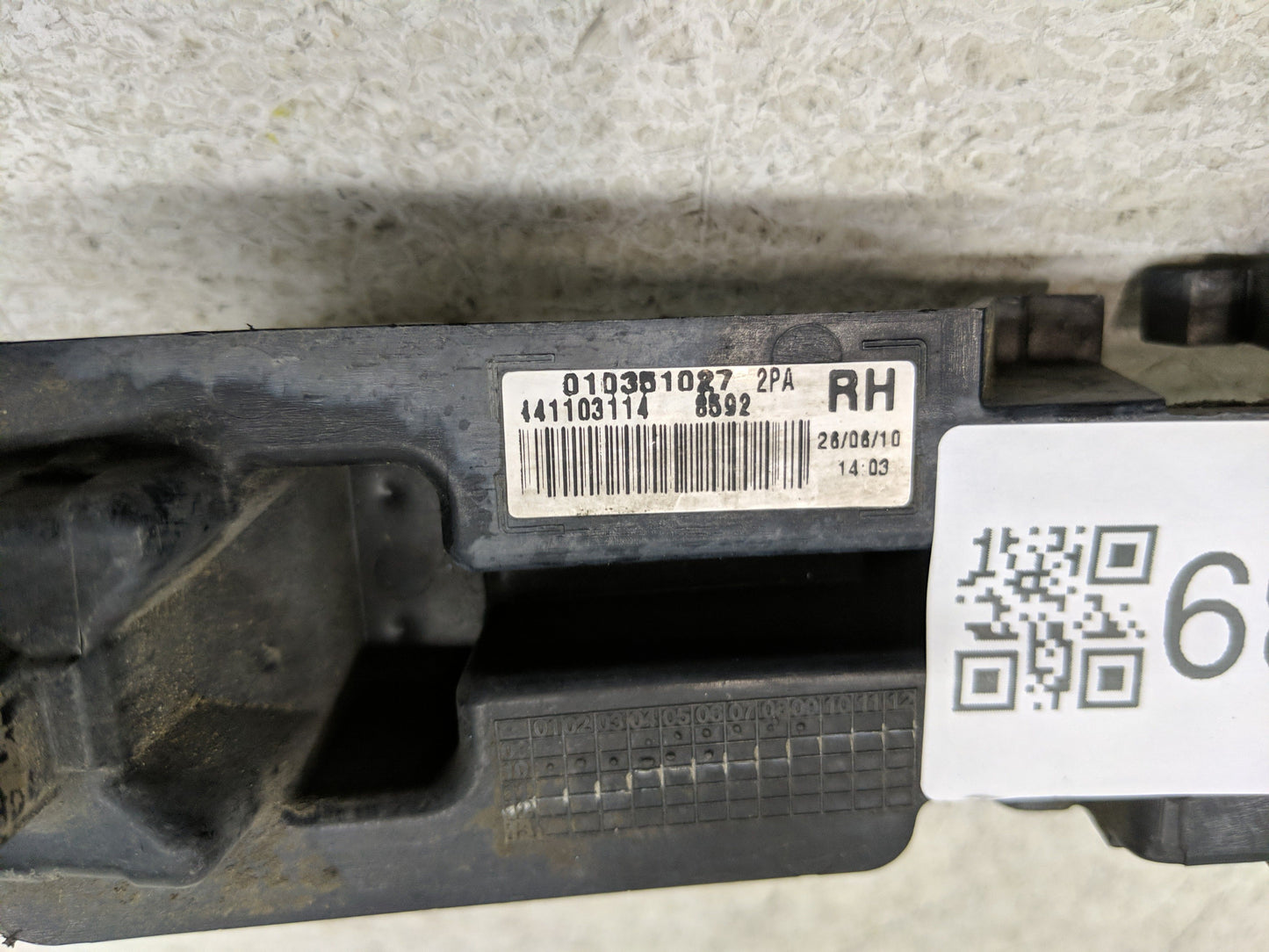 2011-2013 Ford Fiesta Passenger Right Oem Front Light Lamp - Oemusedautoparts1.com