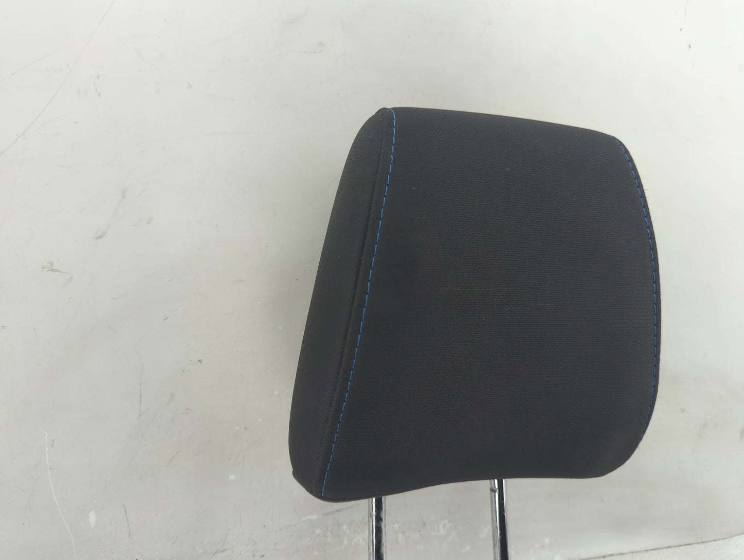 2011 Ford Fiesta Headrest Head Rest Rear Seat Fits OEM Used Auto Parts - Oemusedautoparts1.com