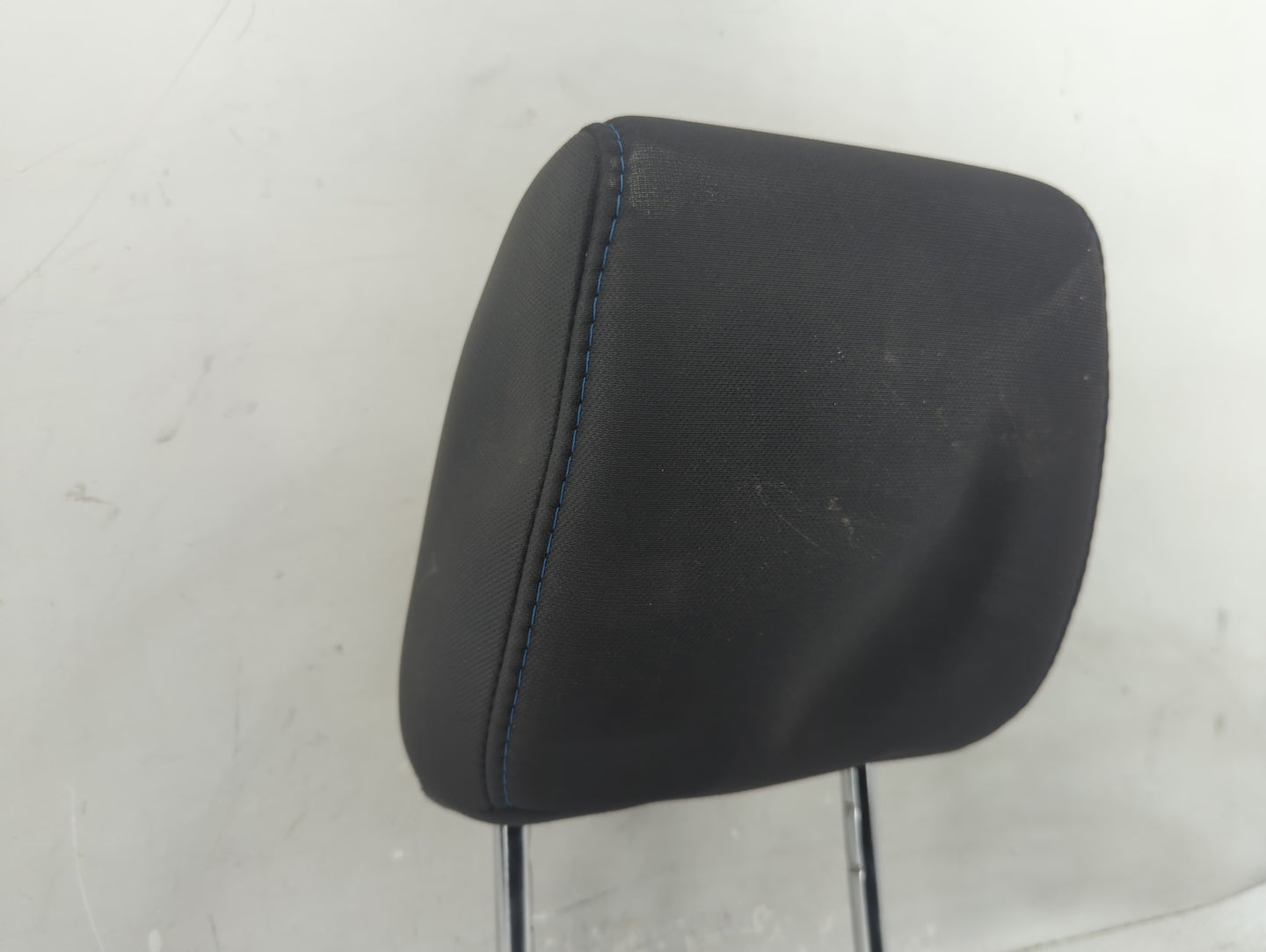 2011 Ford Fiesta Headrest Head Rest Front Driver Passenger Seat Fits OEM Used Auto Parts - Oemusedautoparts1.com