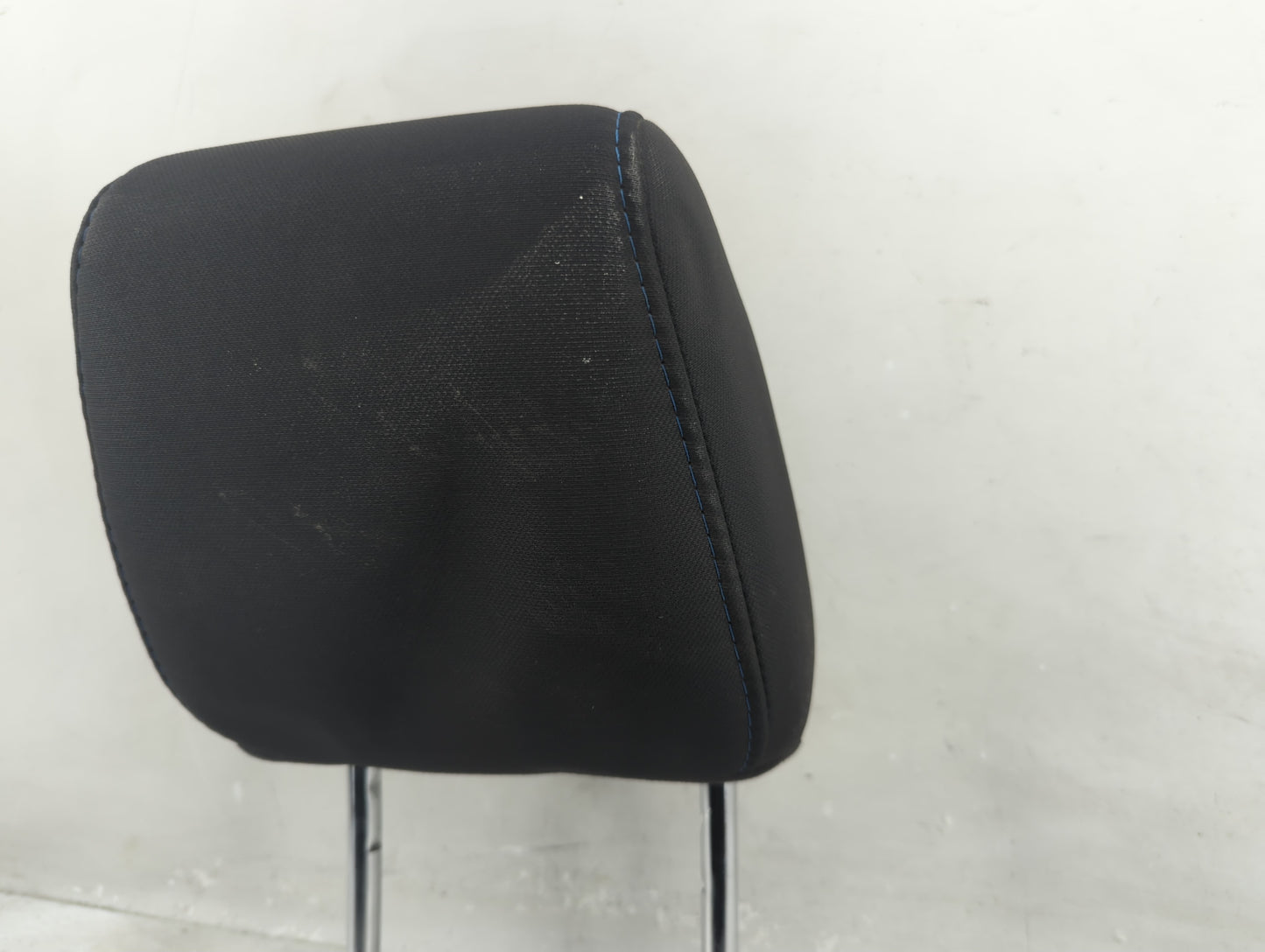 2011 Ford Fiesta Headrest Head Rest Front Driver Passenger Seat Fits OEM Used Auto Parts - Oemusedautoparts1.com