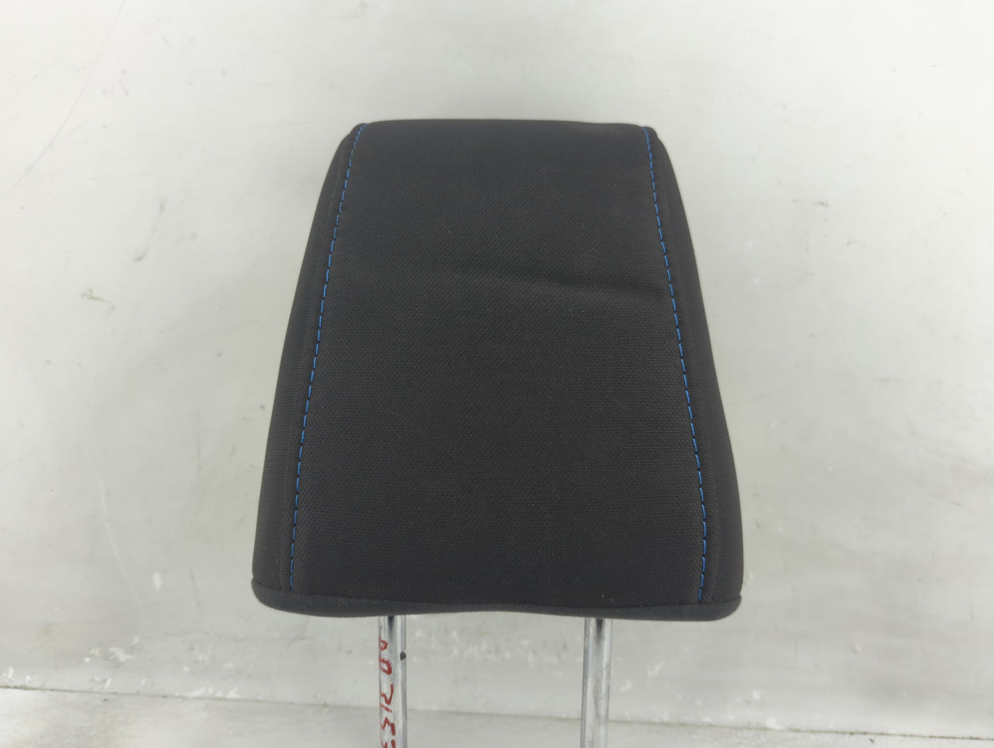2011 Ford Fiesta Headrest Head Rest Rear Center Seat Fits OEM Used Auto Parts - Oemusedautoparts1.com