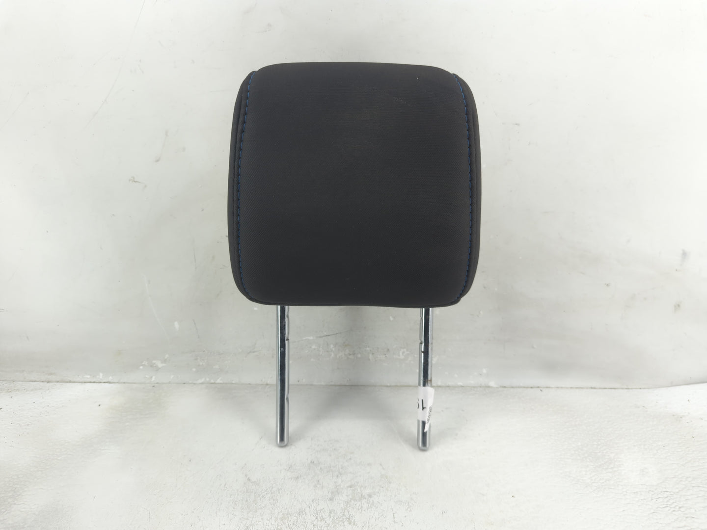 2011-2011 Ford Fiesta Headrest Head Rest Front Driver Passenger Seat - Oemusedautoparts1.com