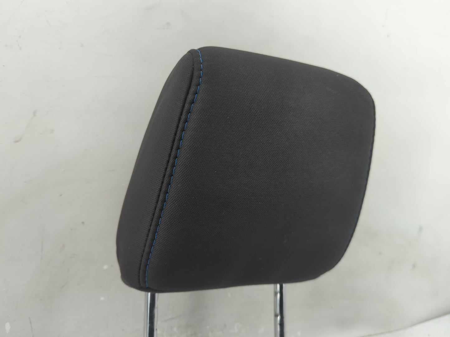 2011-2011 Ford Fiesta Headrest Head Rest Front Driver Passenger Seat - Oemusedautoparts1.com