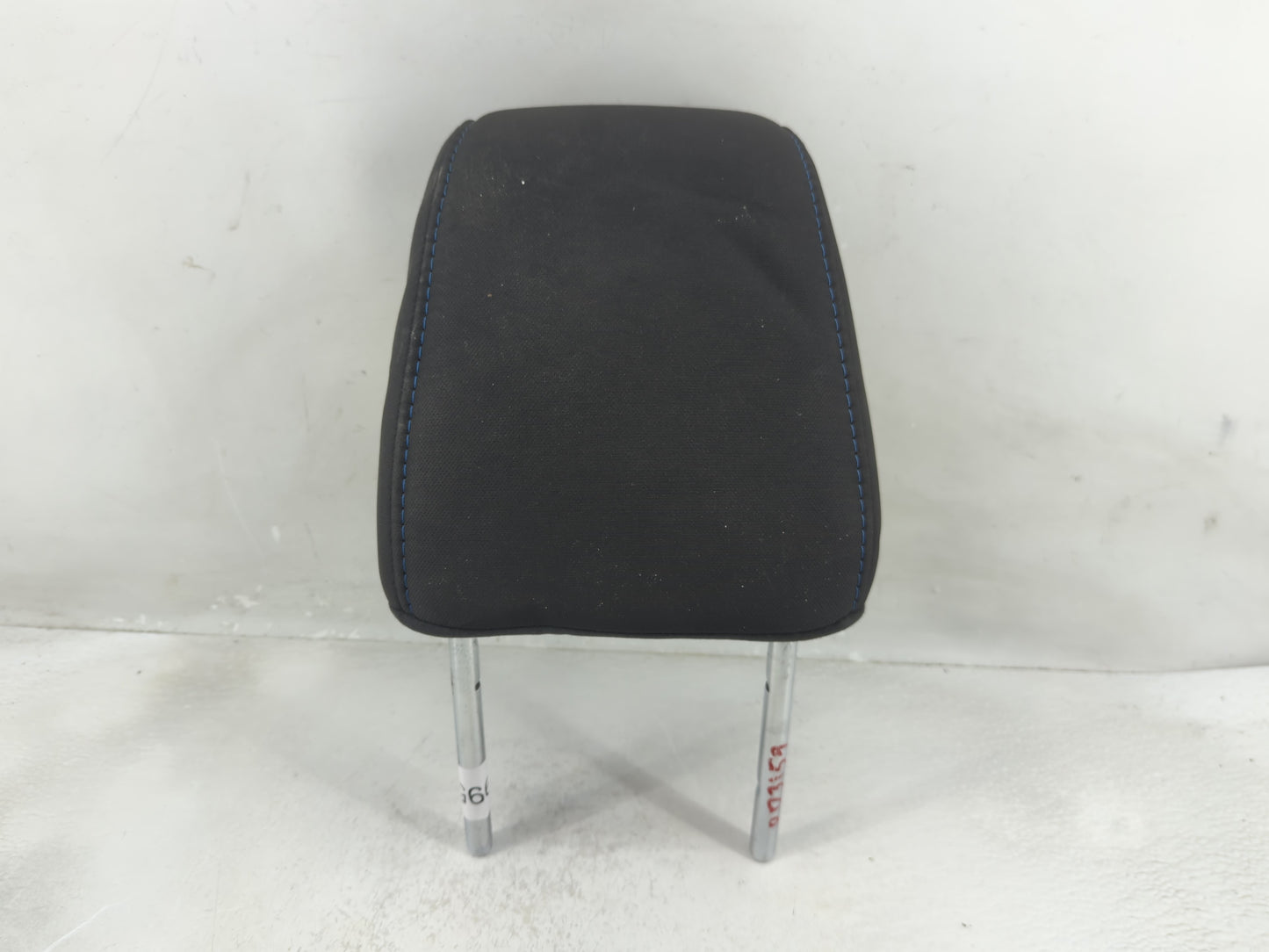 2011-2011 Ford Fiesta Headrest Head Rest Front Driver Passenger Seat - Oemusedautoparts1.com