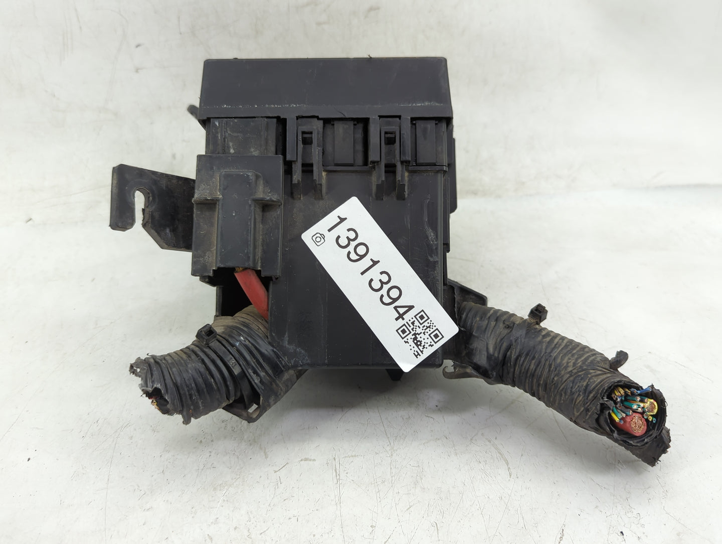 2011-2013 Ford Fiesta Fusebox Fuse Box Panel Relay Module P/N:6001389001 Fits Fits 2011 2012 2013 OEM Used Auto Parts - Oemu
