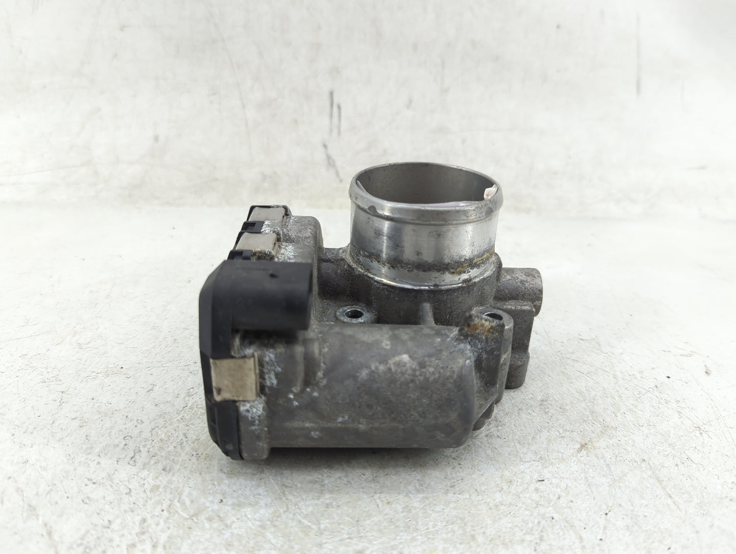 2011-2014 Ford Fiesta Throttle Body P/N:7S7G-9F991-CA Fits Fits 2011 2012 2013 2014 OEM Used Auto Parts - Oemusedautoparts1.