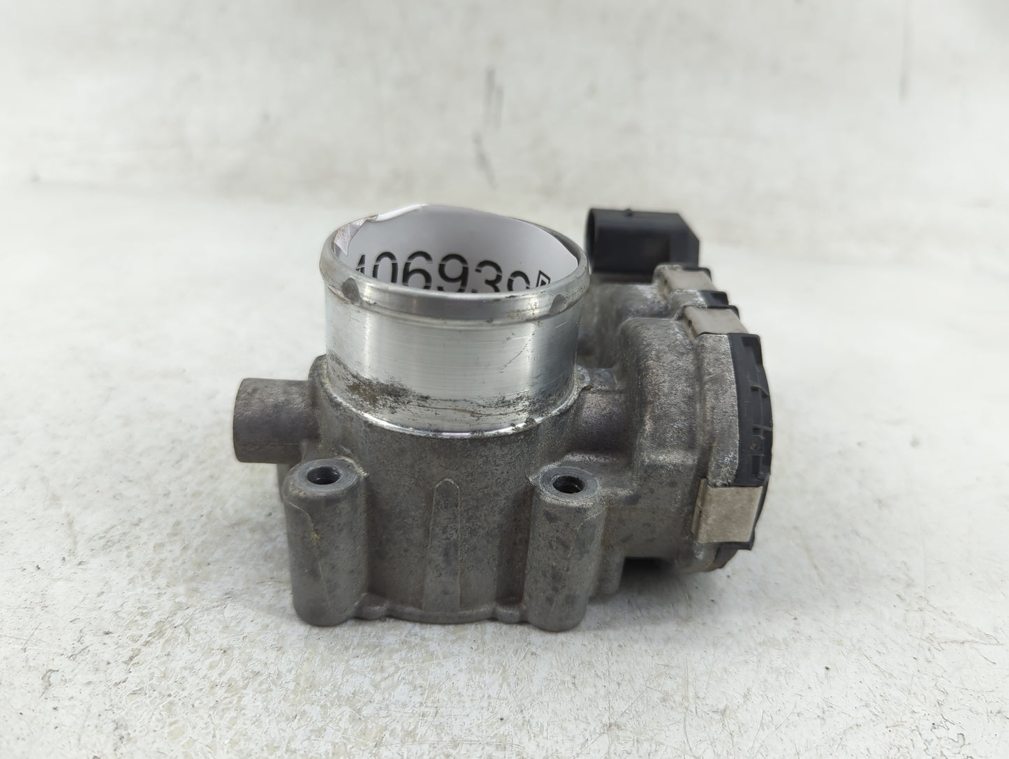 2011-2014 Ford Fiesta Throttle Body P/N:7S7G-9F991-CA Fits Fits 2011 2012 2013 2014 OEM Used Auto Parts - Oemusedautoparts1.