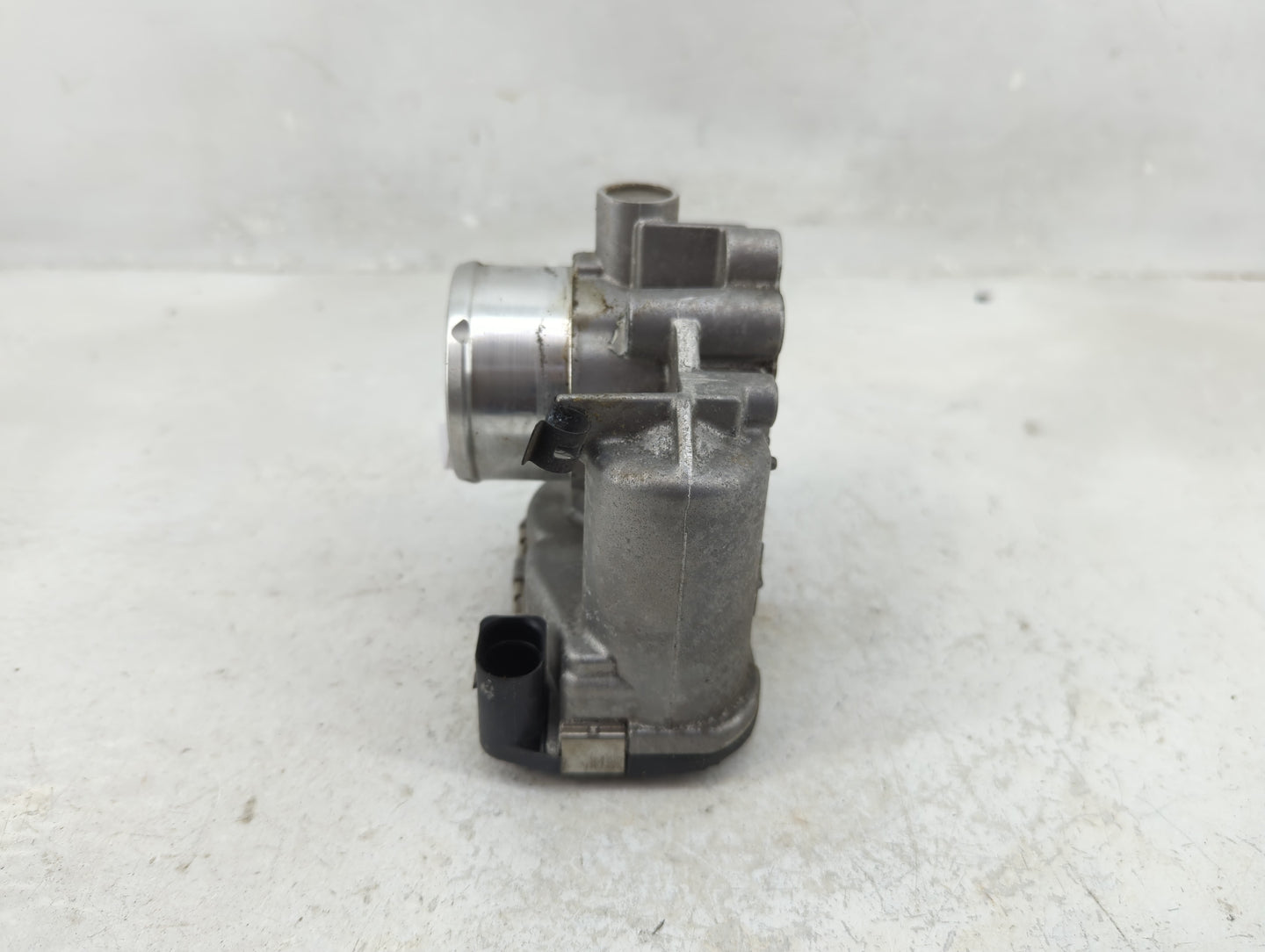 2011-2014 Ford Fiesta Throttle Body P/N:7S7G-9F991-CA Fits Fits 2011 2012 2013 2014 OEM Used Auto Parts - Oemusedautoparts1.