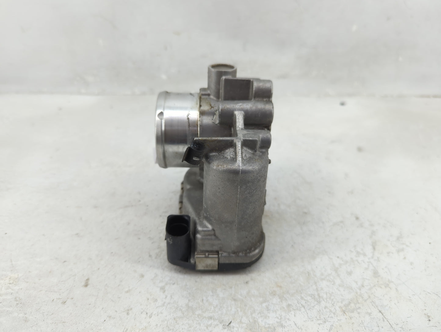 2011-2014 Ford Fiesta Throttle Body P/N:7S7G-9F991-CA Fits Fits 2011 2012 2013 2014 OEM Used Auto Parts - Oemusedautoparts1.