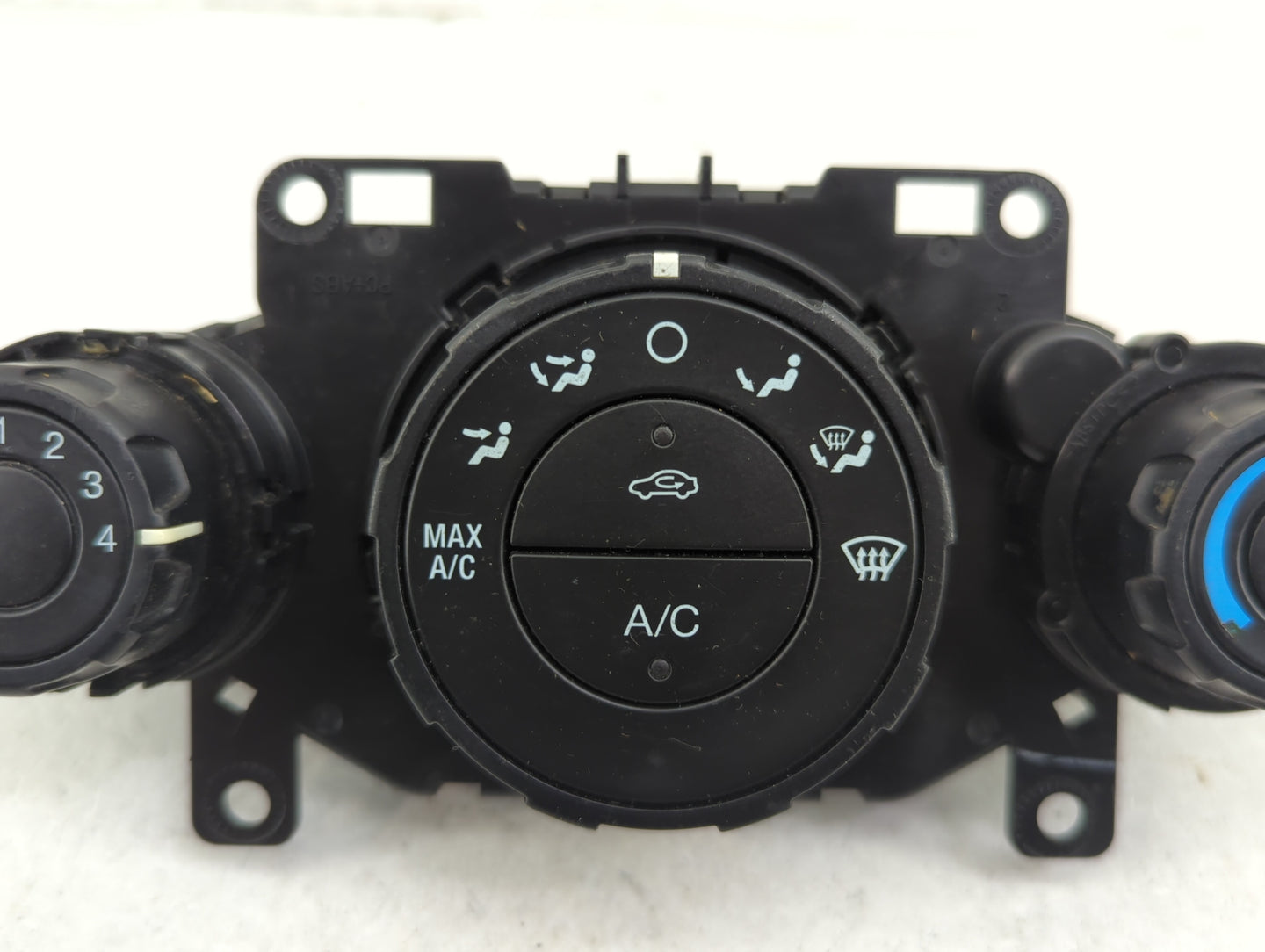 2011-2013 Ford Fiesta Climate Control Module Temperature AC/Heater Replacement P/N:AE8319980AE Fits Fits 2011 2012 2013 OEM 